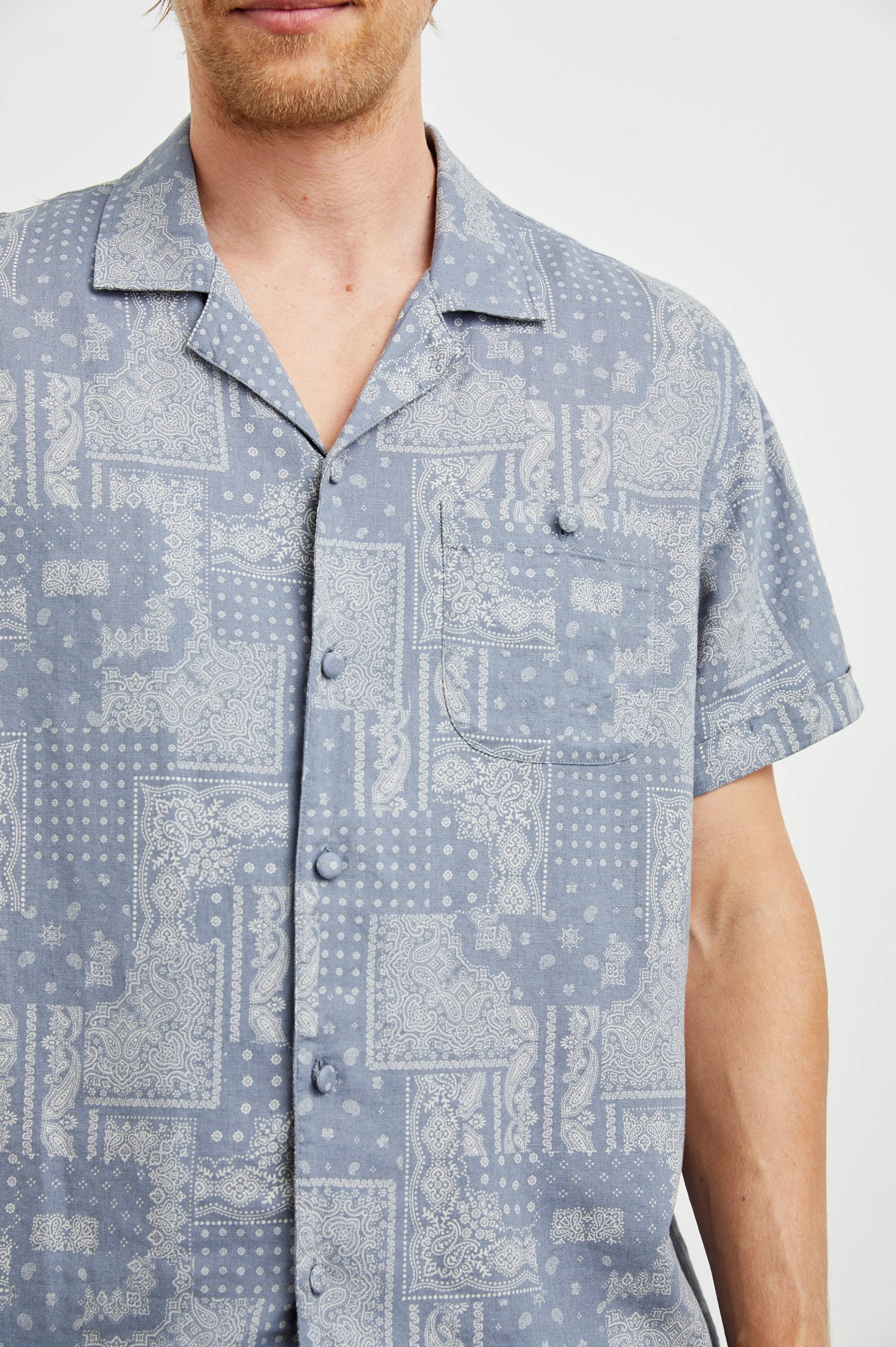 ACE SHIRT - PATCHWORK BANDANA SLATE Rails