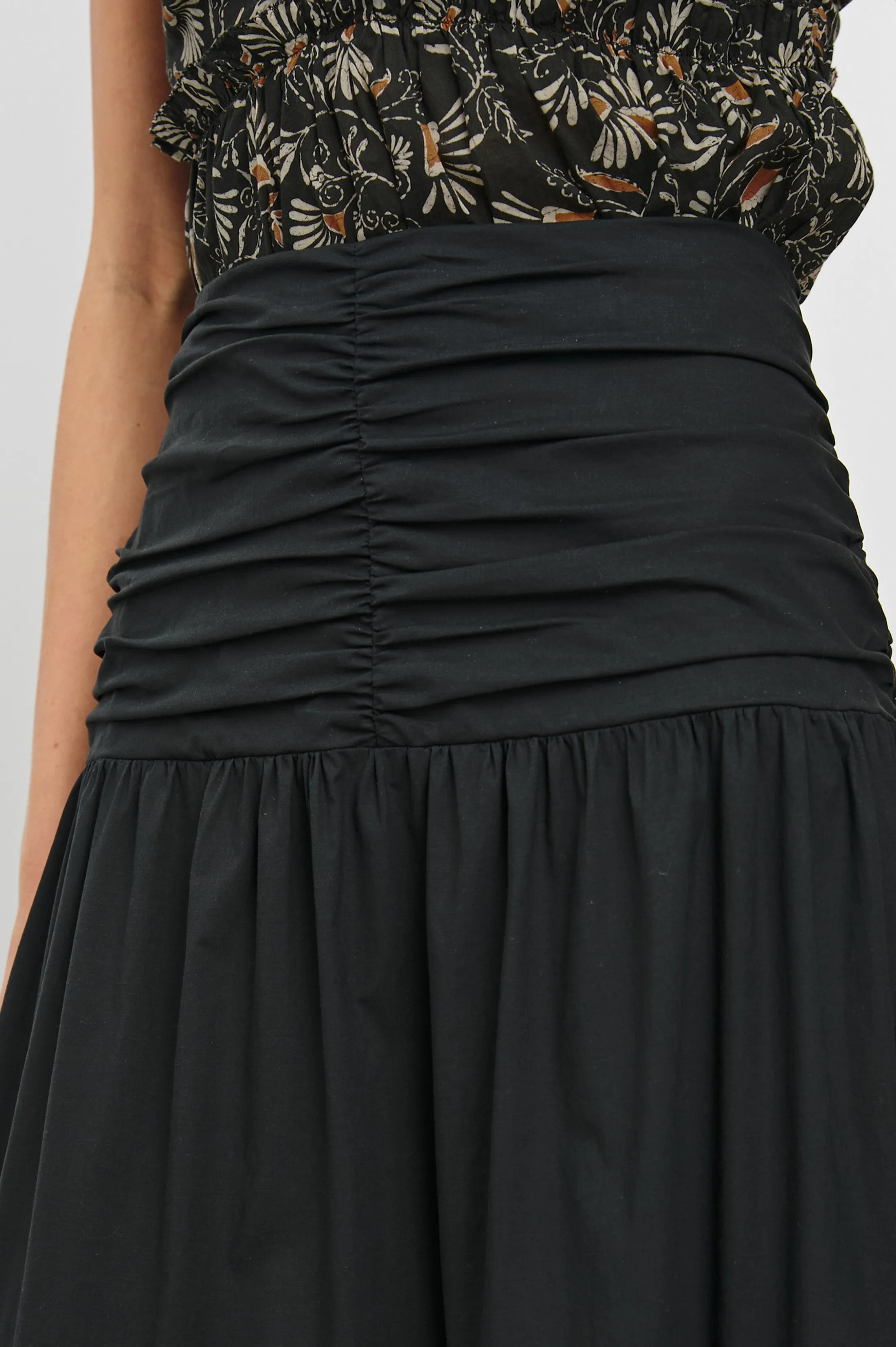 AGATHA SKIRT - BLACK Rails