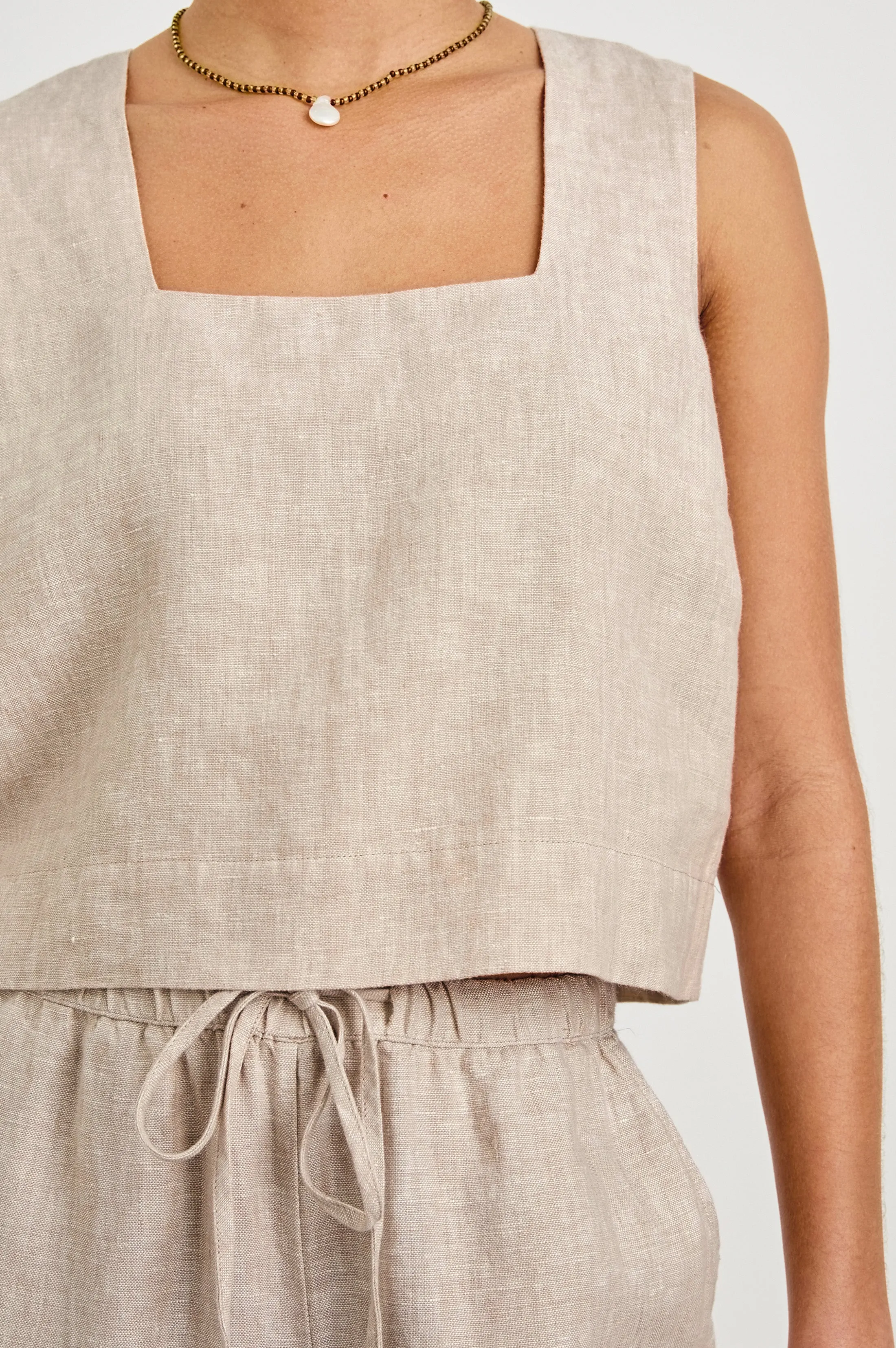 AKIRA TOP - HEATHERED FLAX Rails