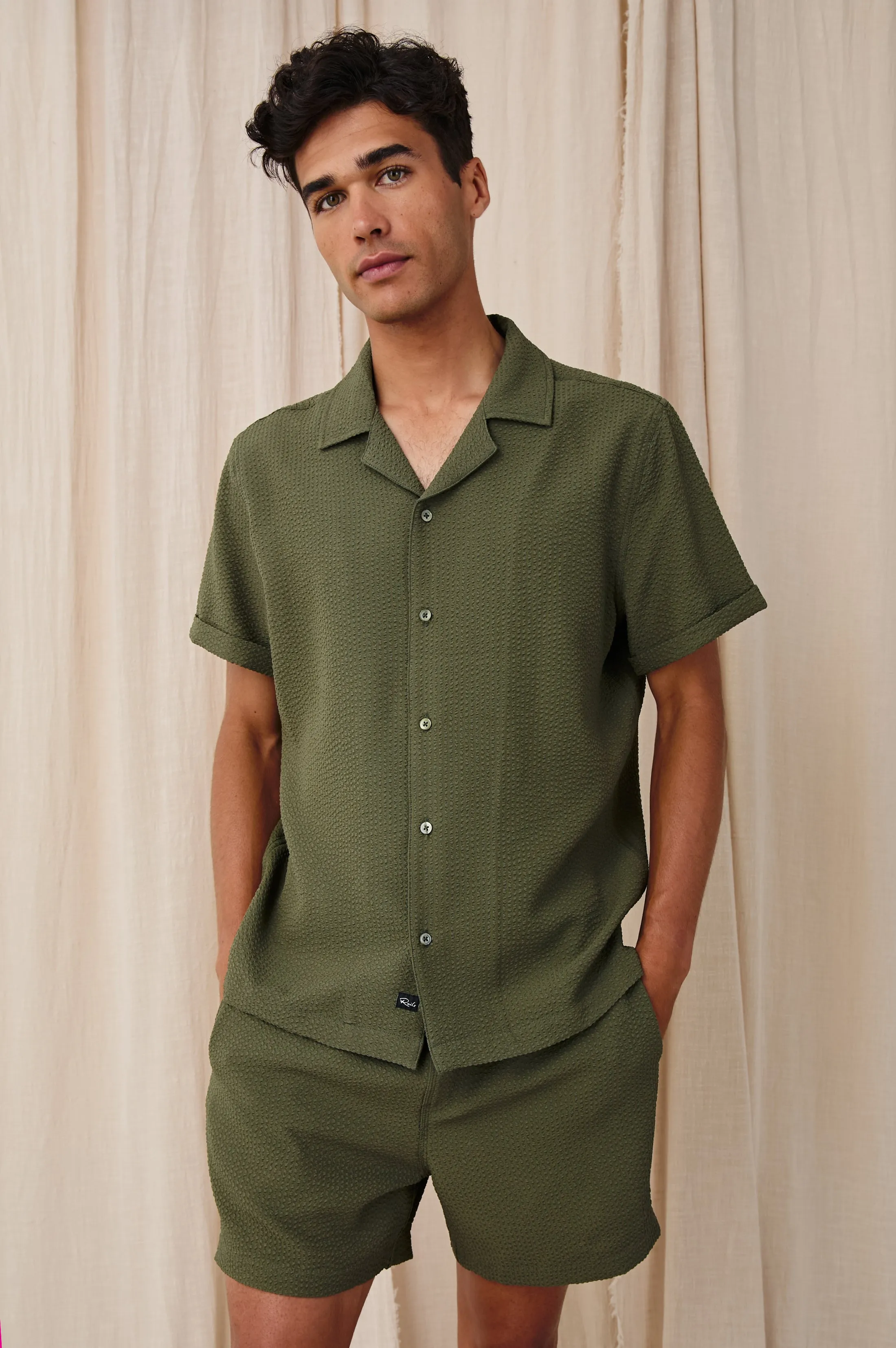 AMALFI SHIRT - OLIVE SEERSUCKER Rails