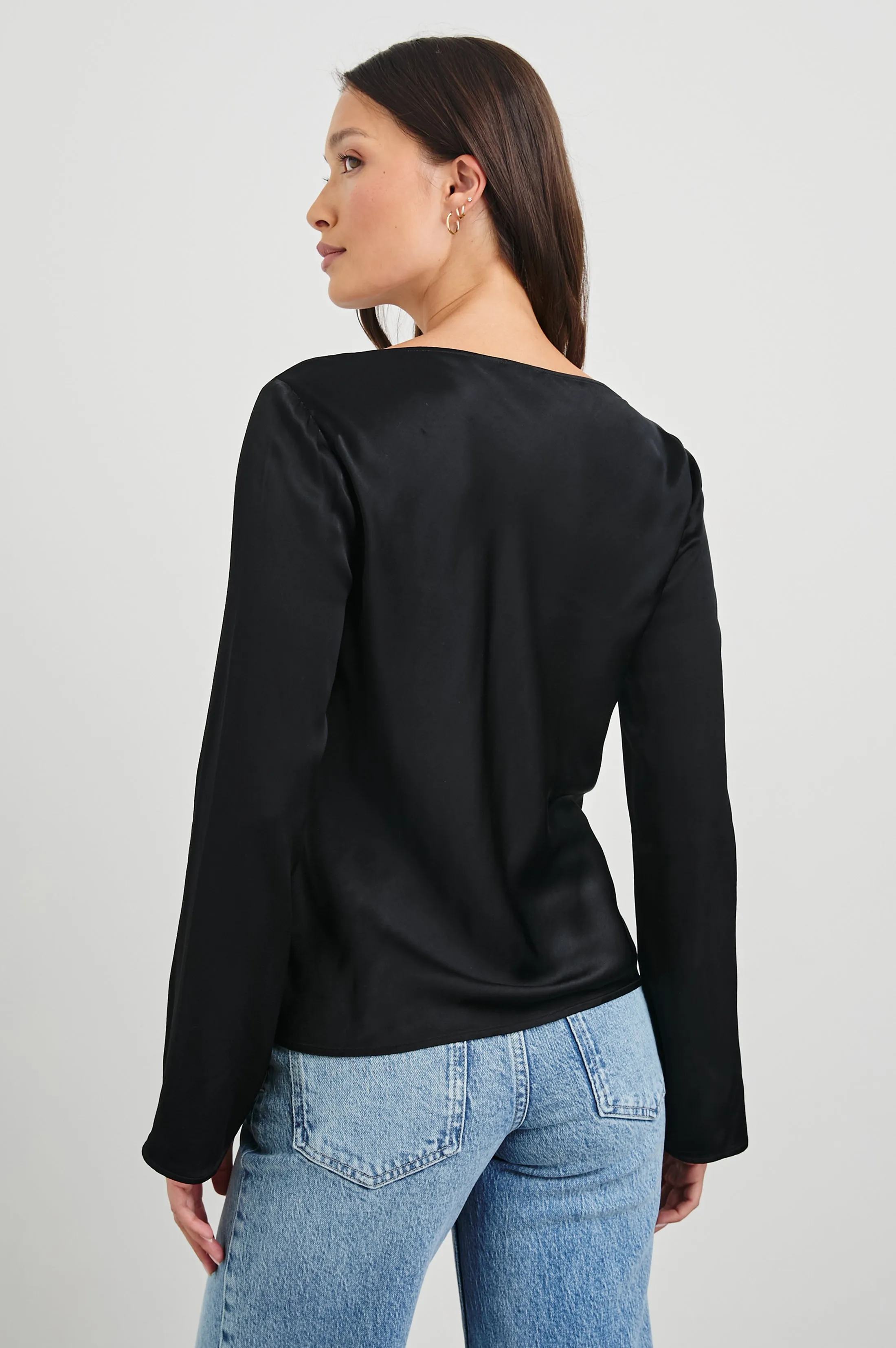 AMARI TOP - BLACK Rails