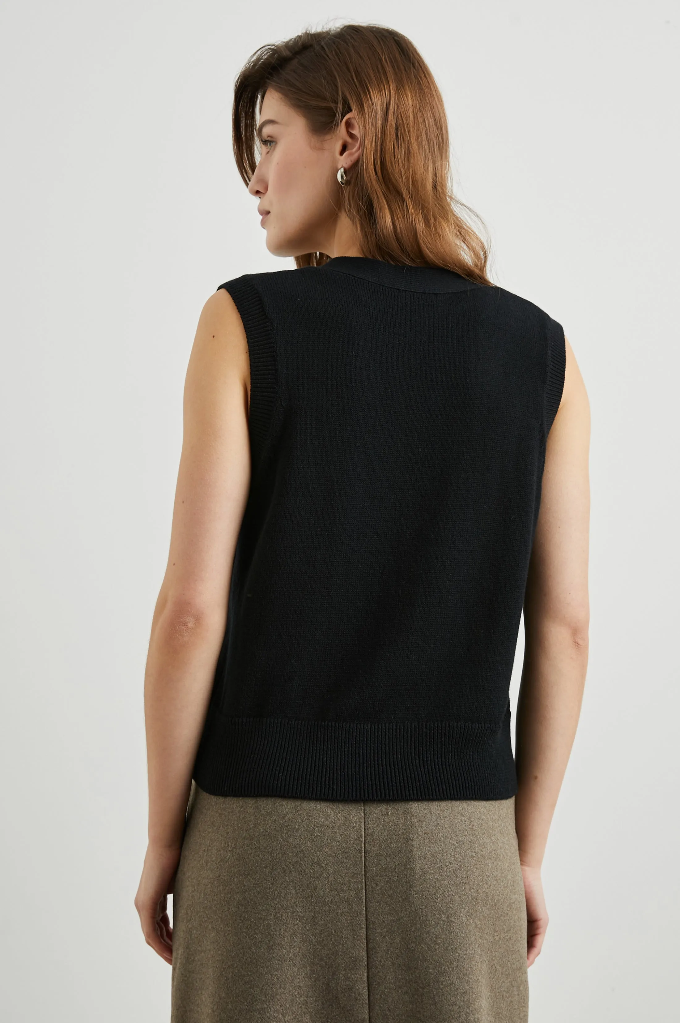 ANNIKA VEST - JET BLACK Rails