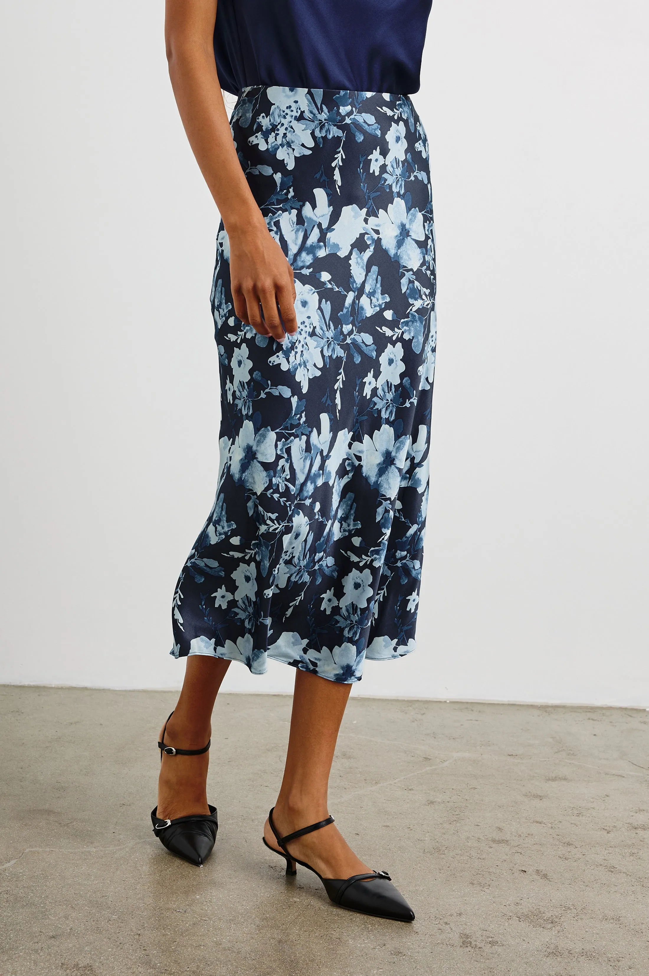 ANYA SKIRT - INDIGO BLOSSOMS Rails