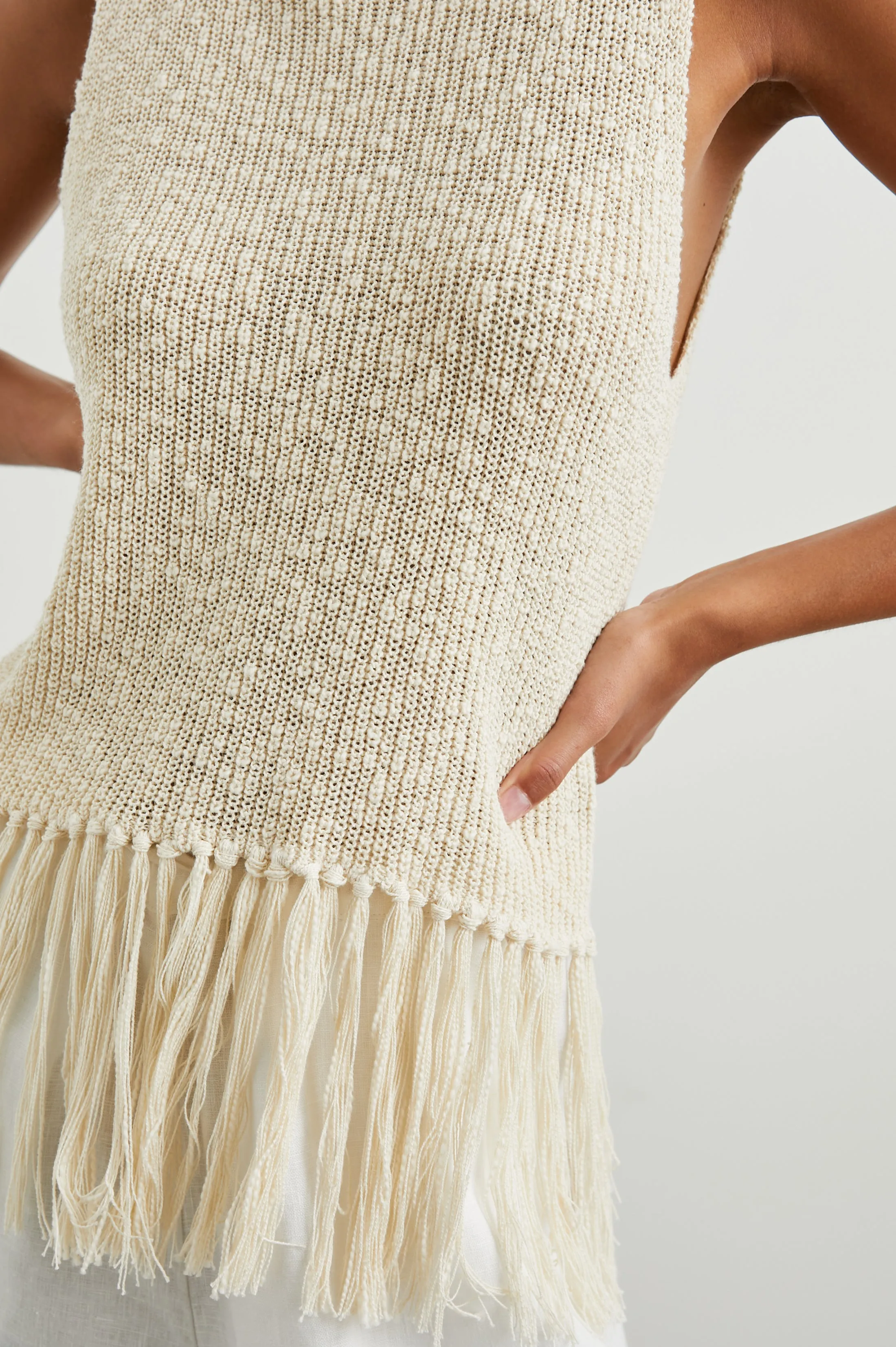ASTRID TOP - ECRU Rails