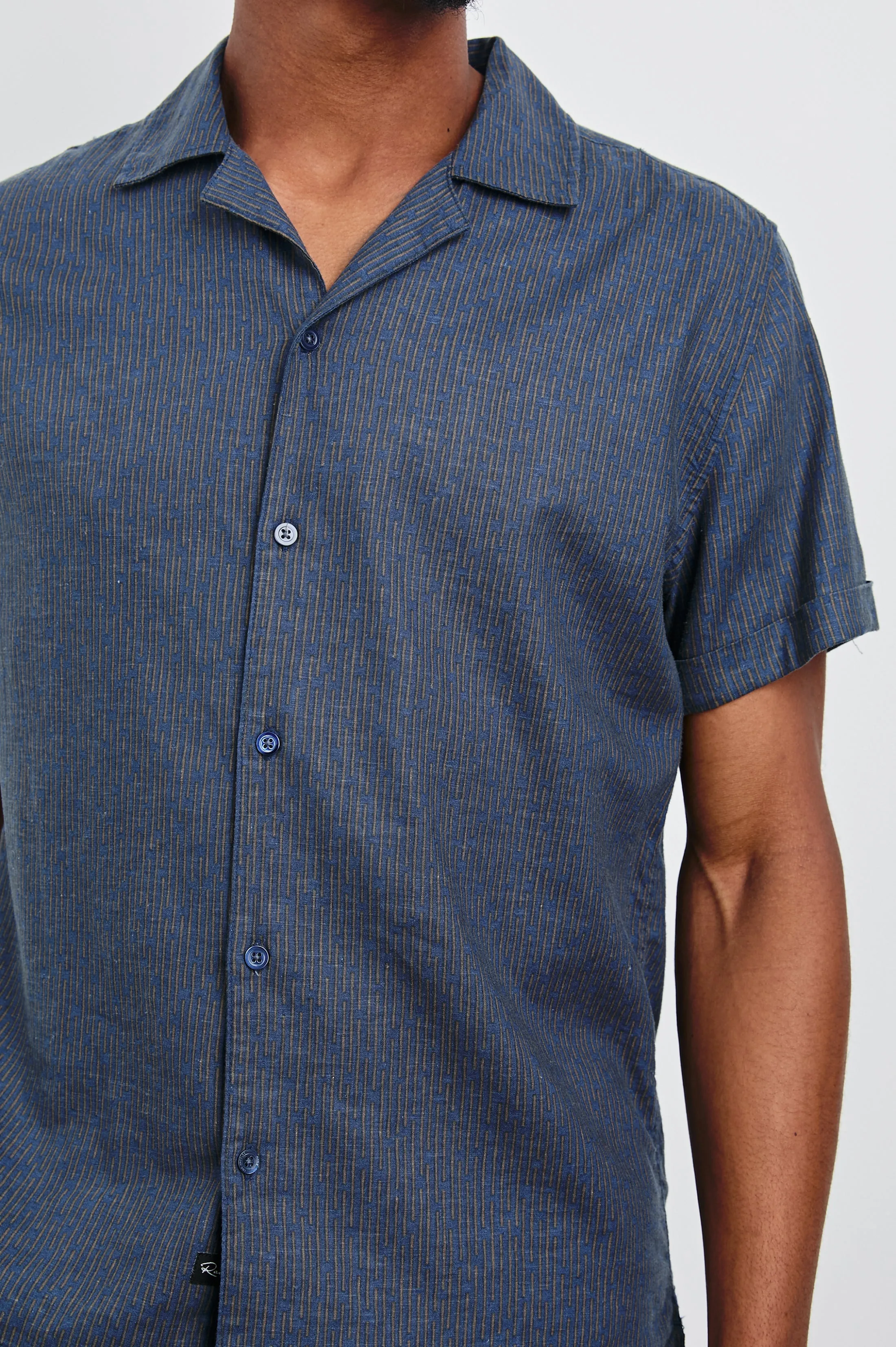 ATLAS SHIRT - NAVY CEDAR VERTICAL Rails