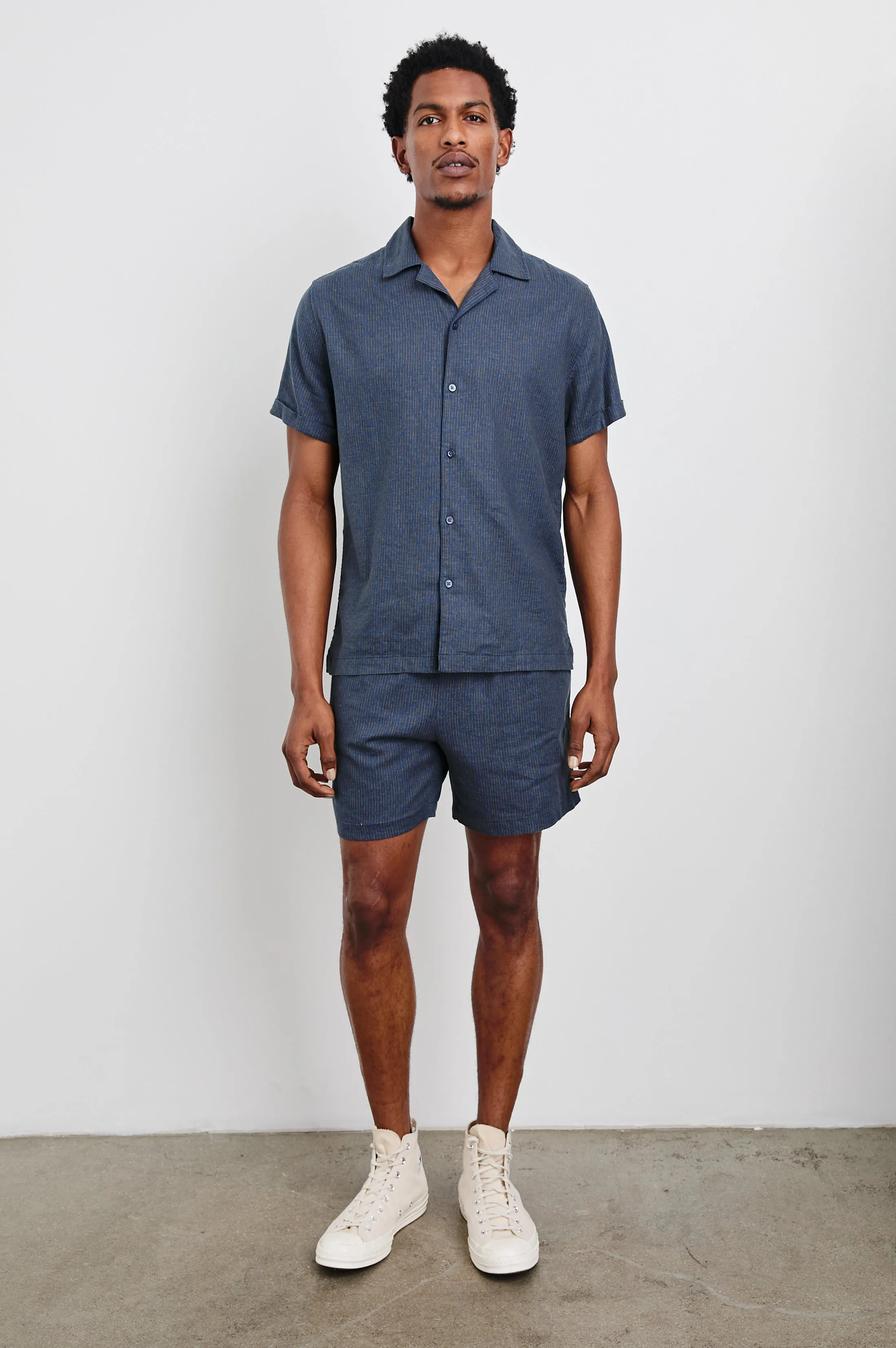 ATLAS SHIRT - NAVY CEDAR VERTICAL Rails
