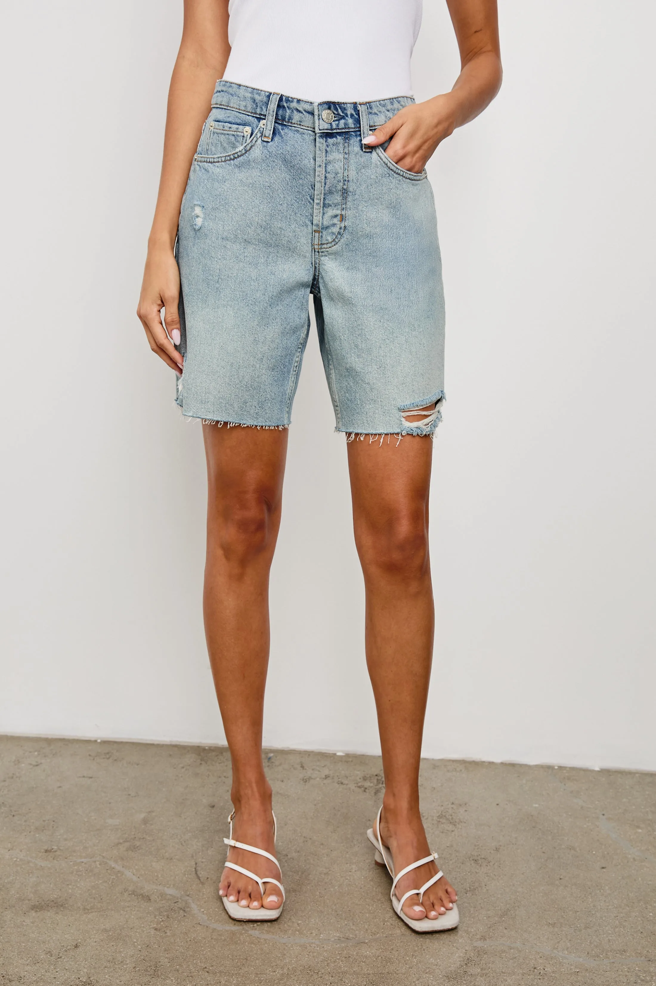 BEACHWOOD SHORT - LIGHT VINTAGE DISTRESS Rails