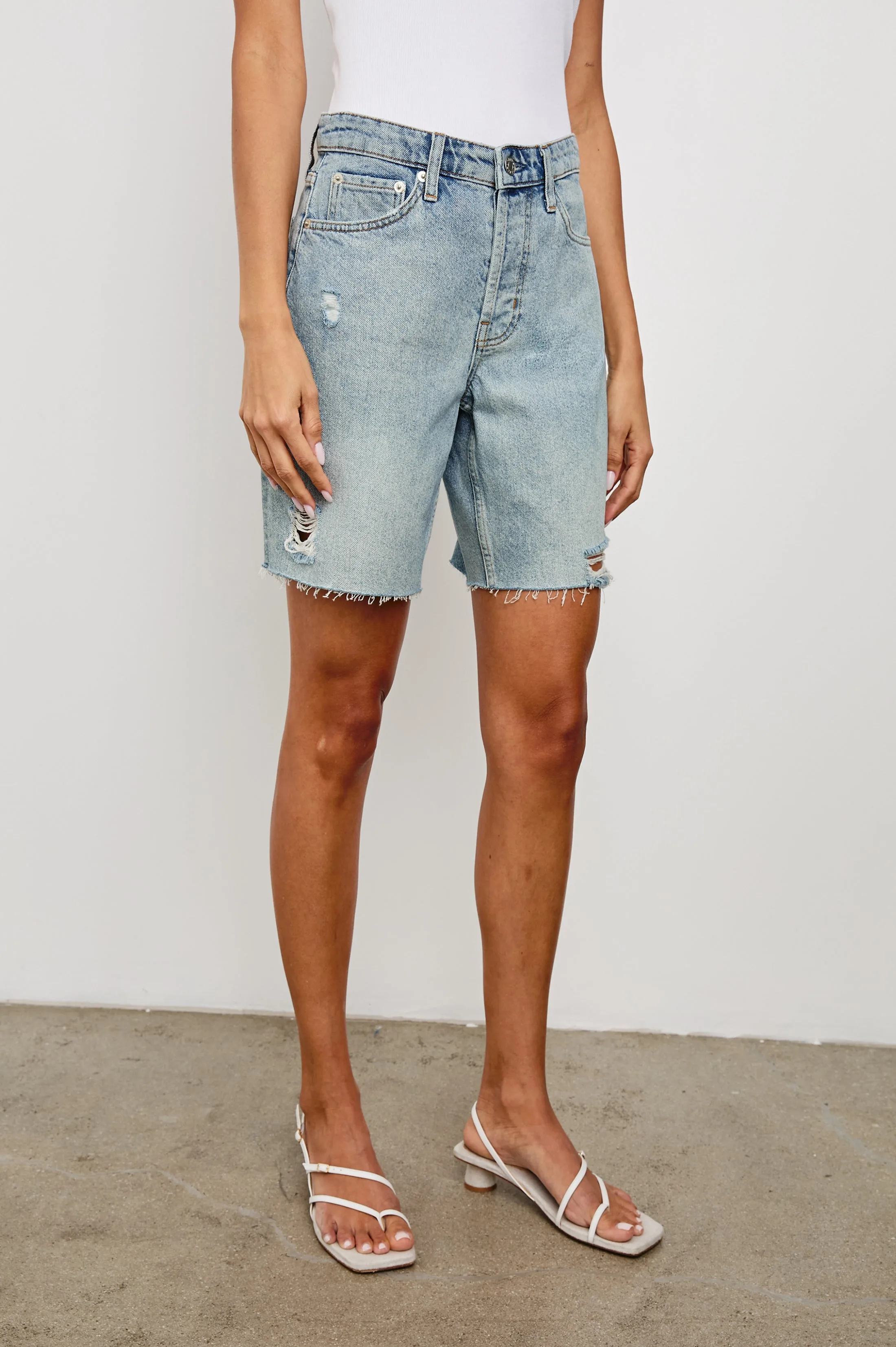 BEACHWOOD SHORT - LIGHT VINTAGE DISTRESS Rails
