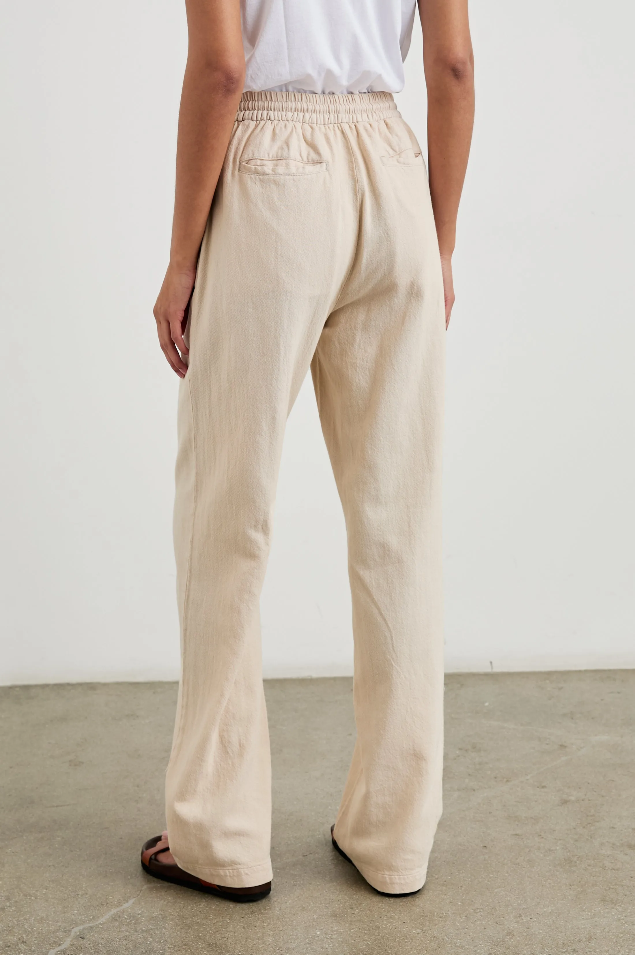 BROOKLYN PANT - STONE Rails