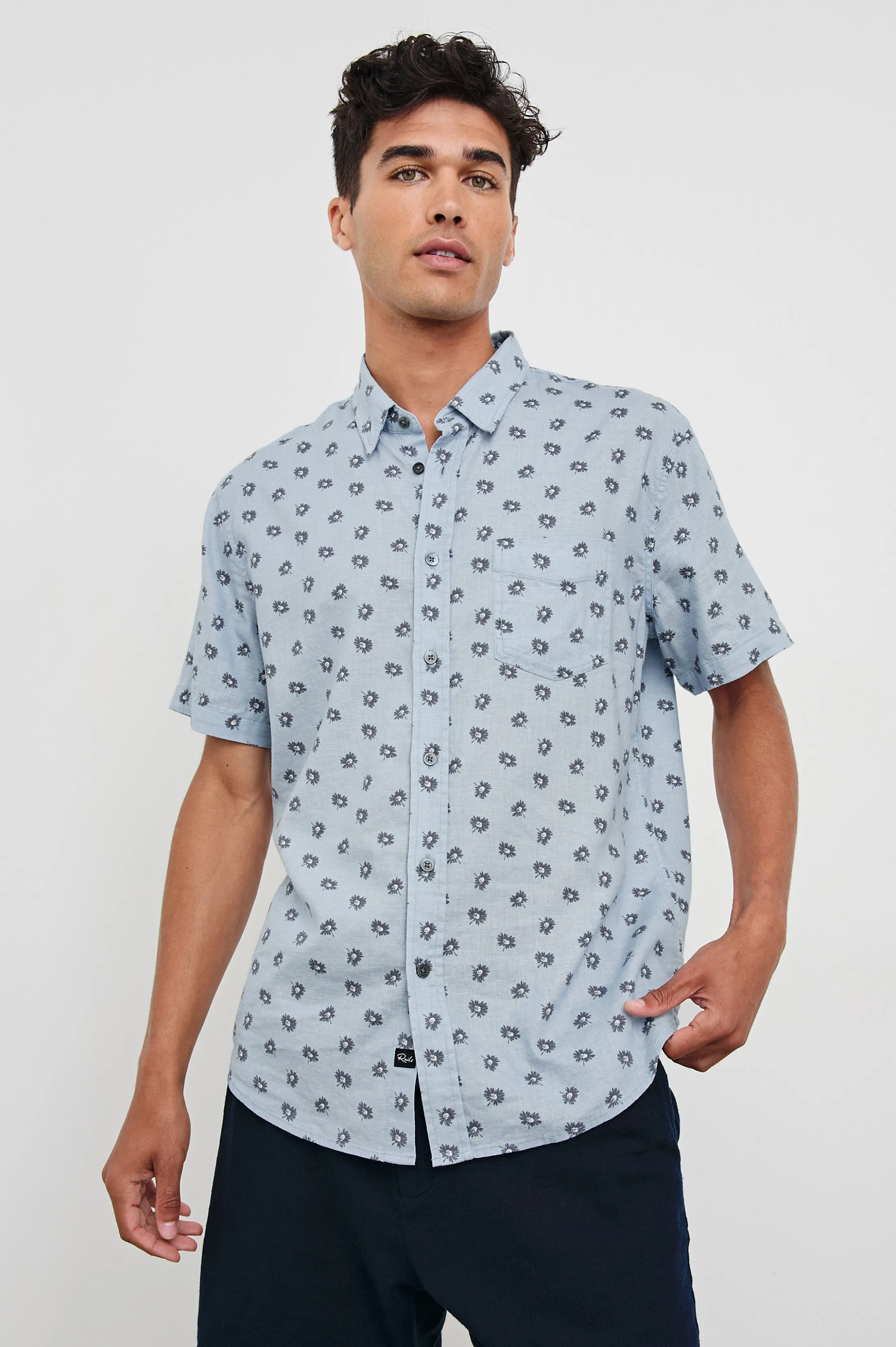 CARSON SHIRT - DAISY TOSS CELESTIAL Rails