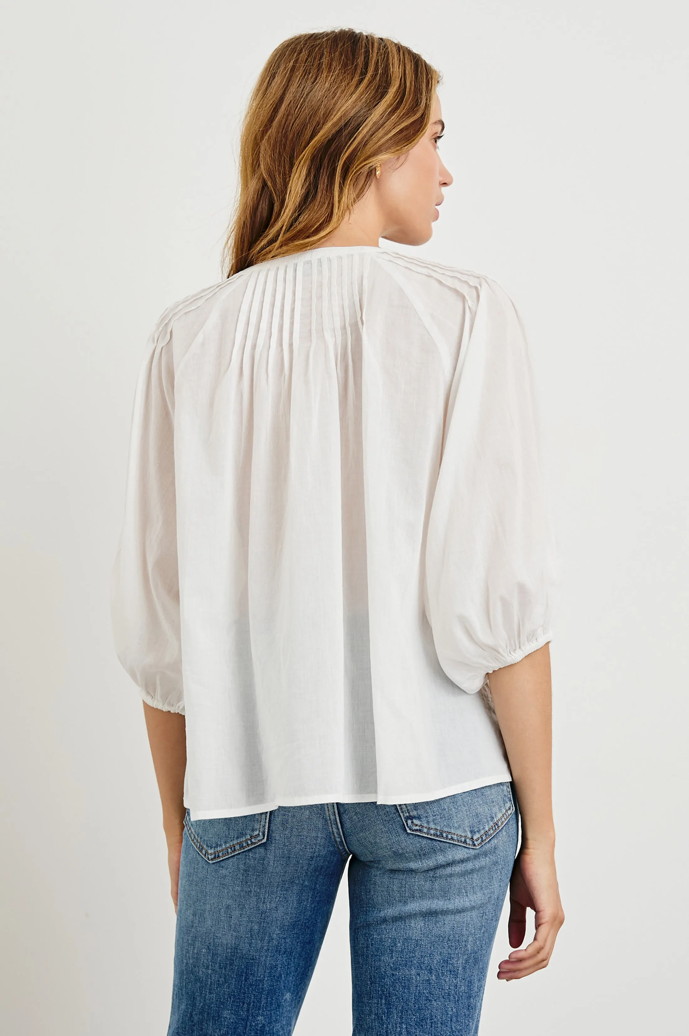 CASSAT TOP - WHITE Rails