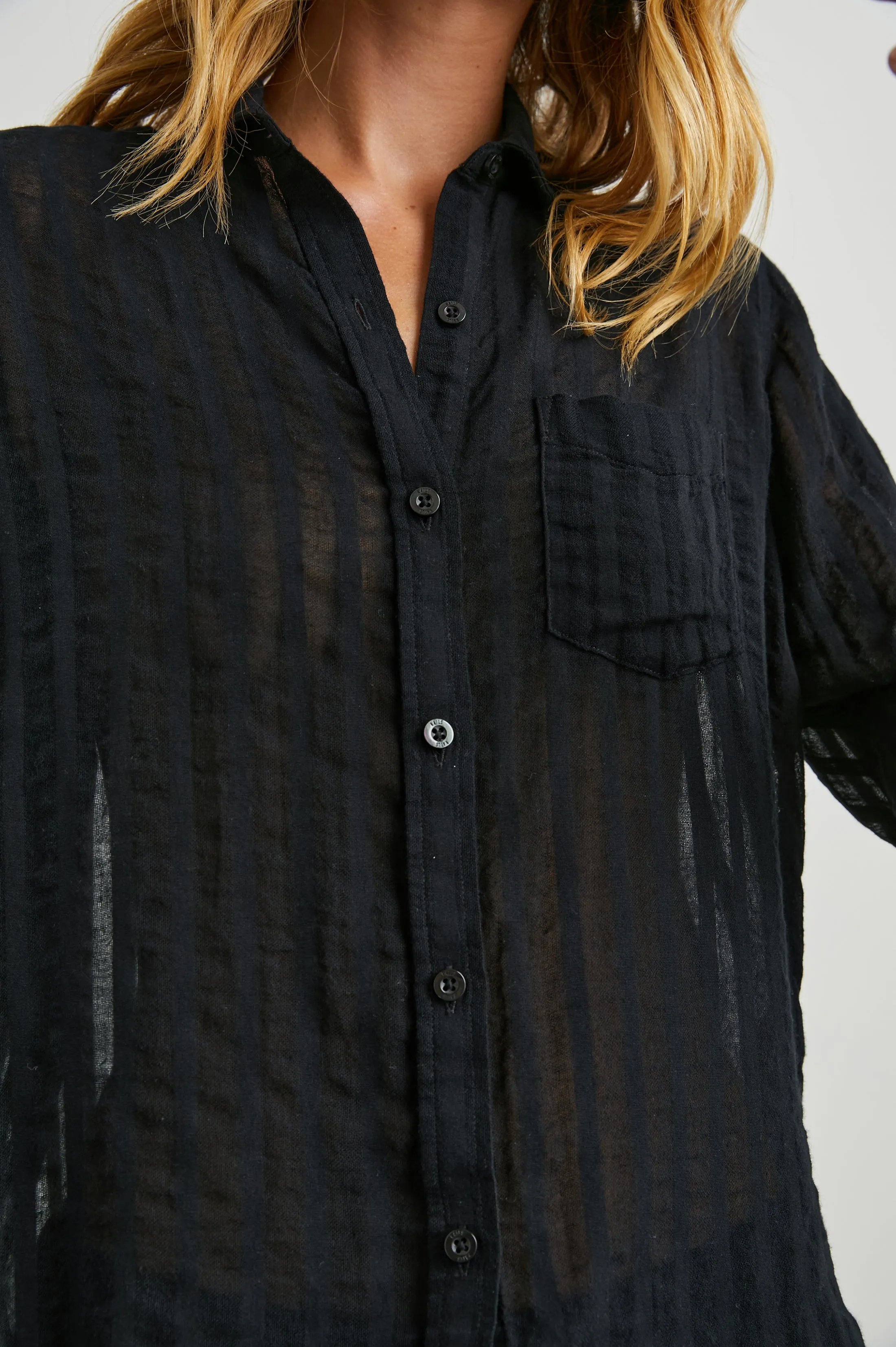 CHARLI SHIRT - BLACK SHADOW STRIPE Rails