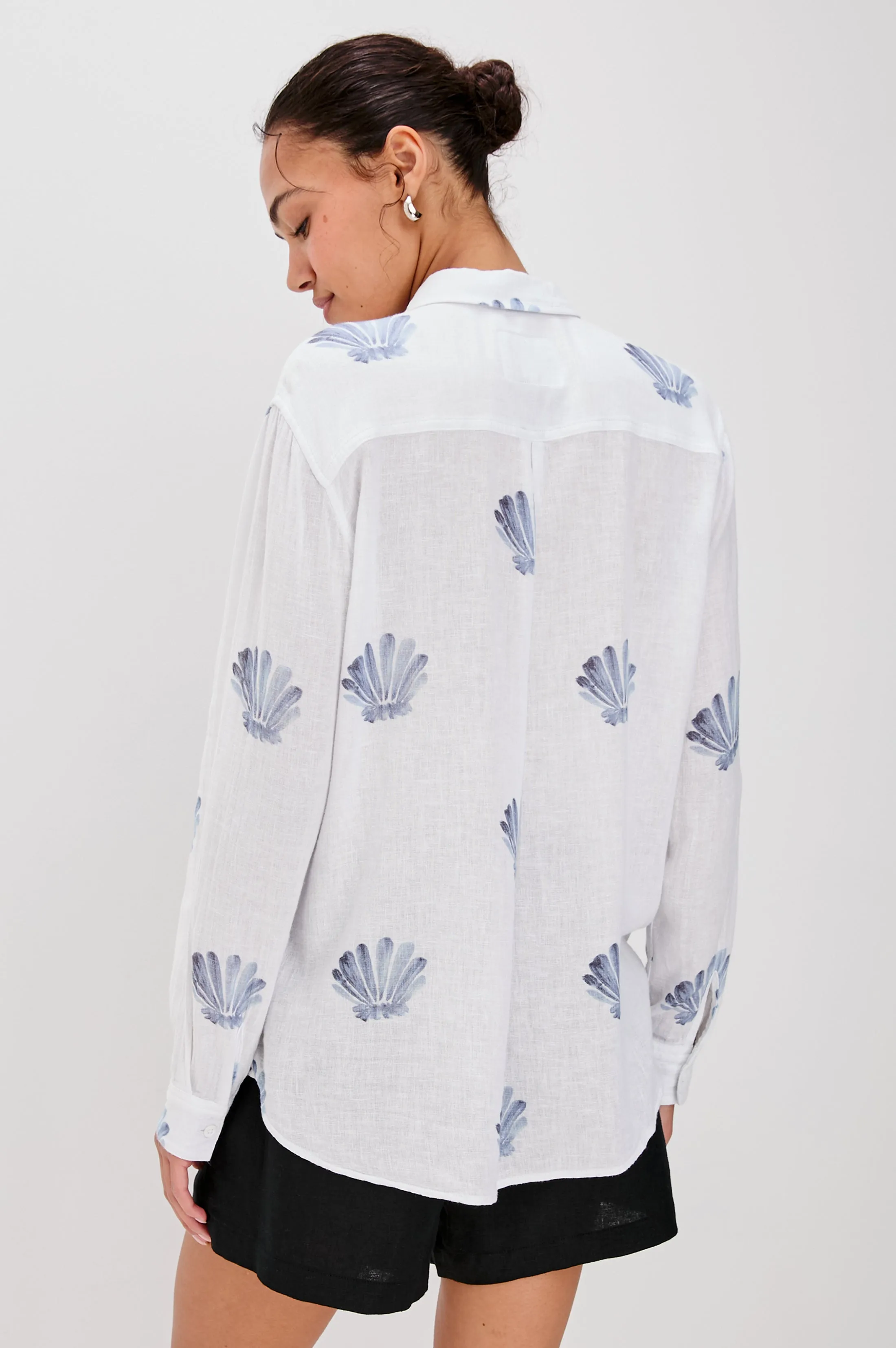 CHARLI SHIRT - BLUE SEASHELLS Rails