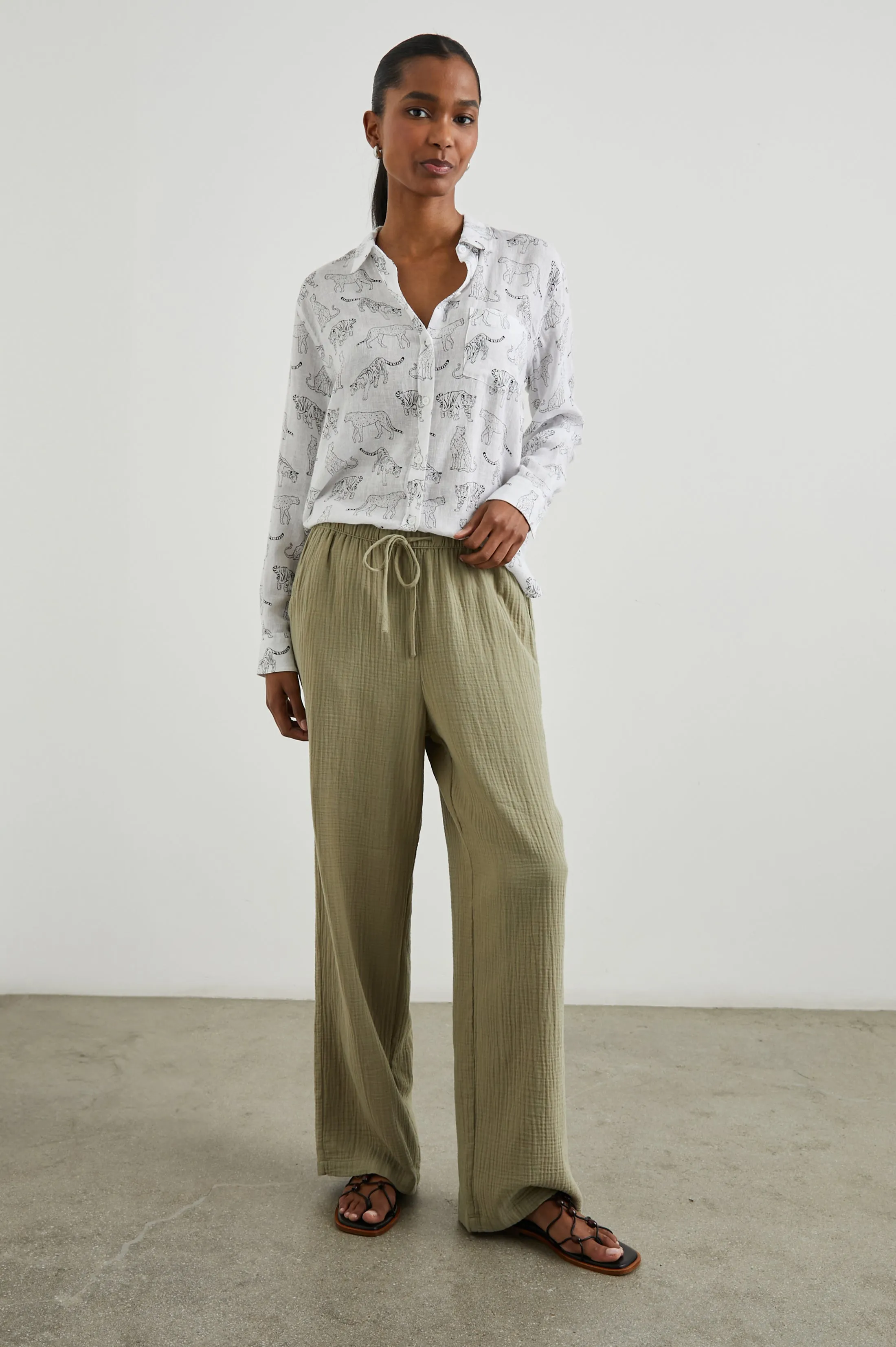 CHARLI SHIRT - IVORY JUNGLE CATS Rails