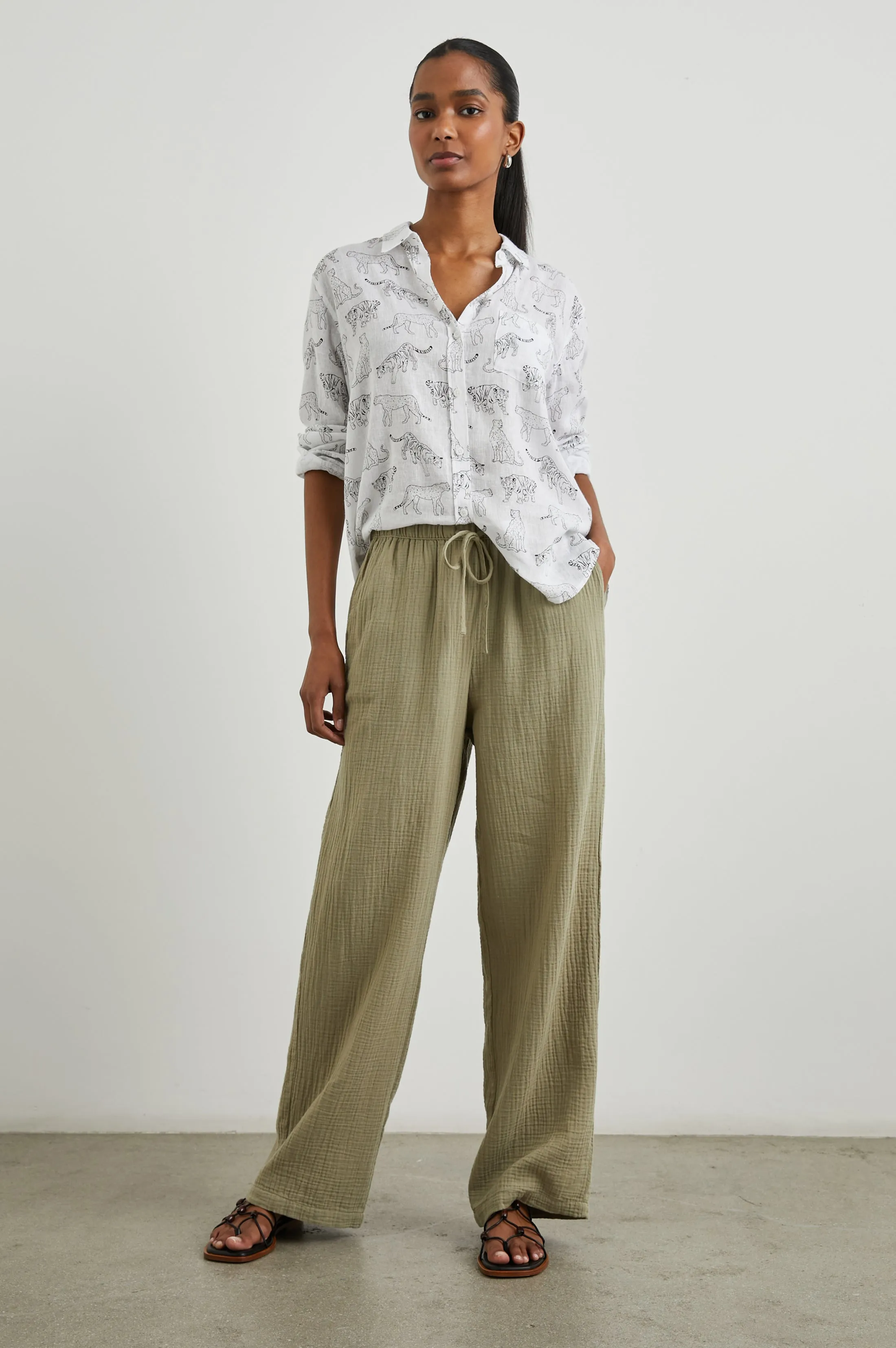 CHARLI SHIRT - IVORY JUNGLE CATS Rails