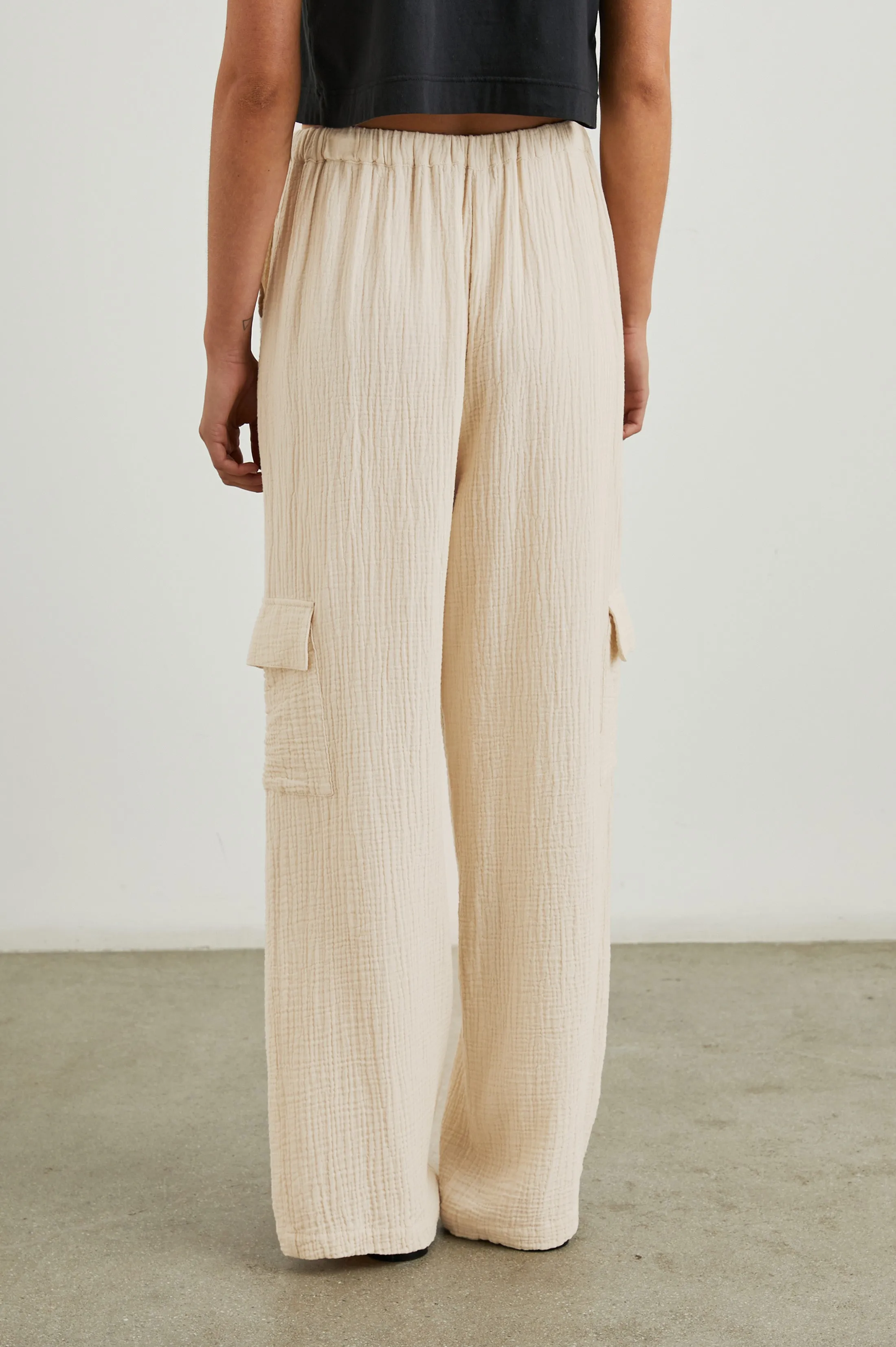 CHRISTIANO PANT - FLAX Rails