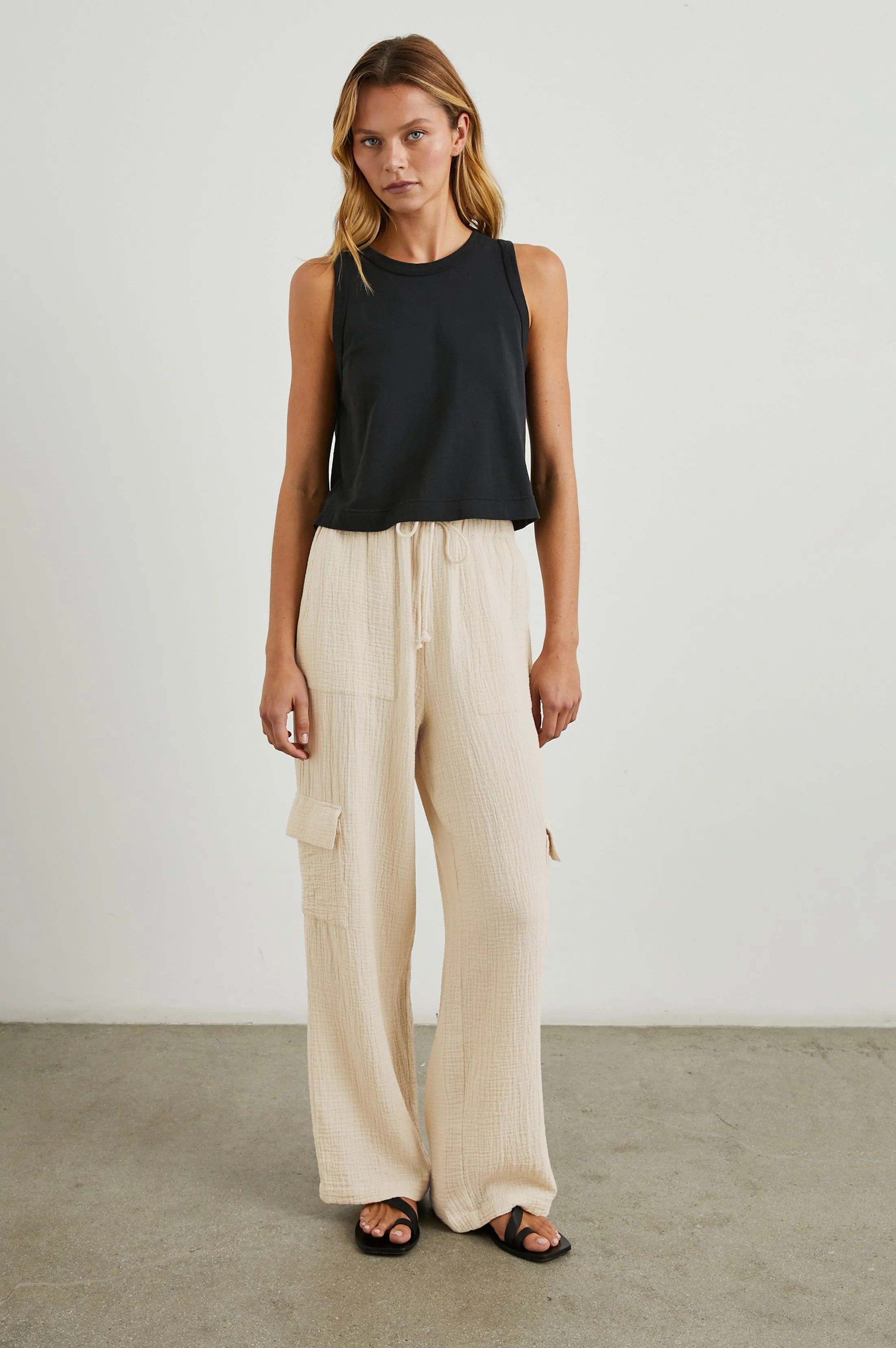 CHRISTIANO PANT - FLAX Rails