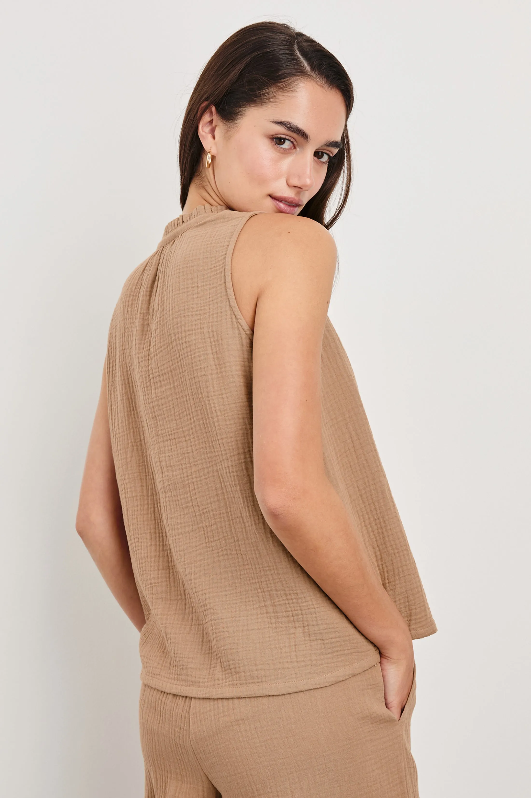 CHRISTY TOP - TAUPE Rails