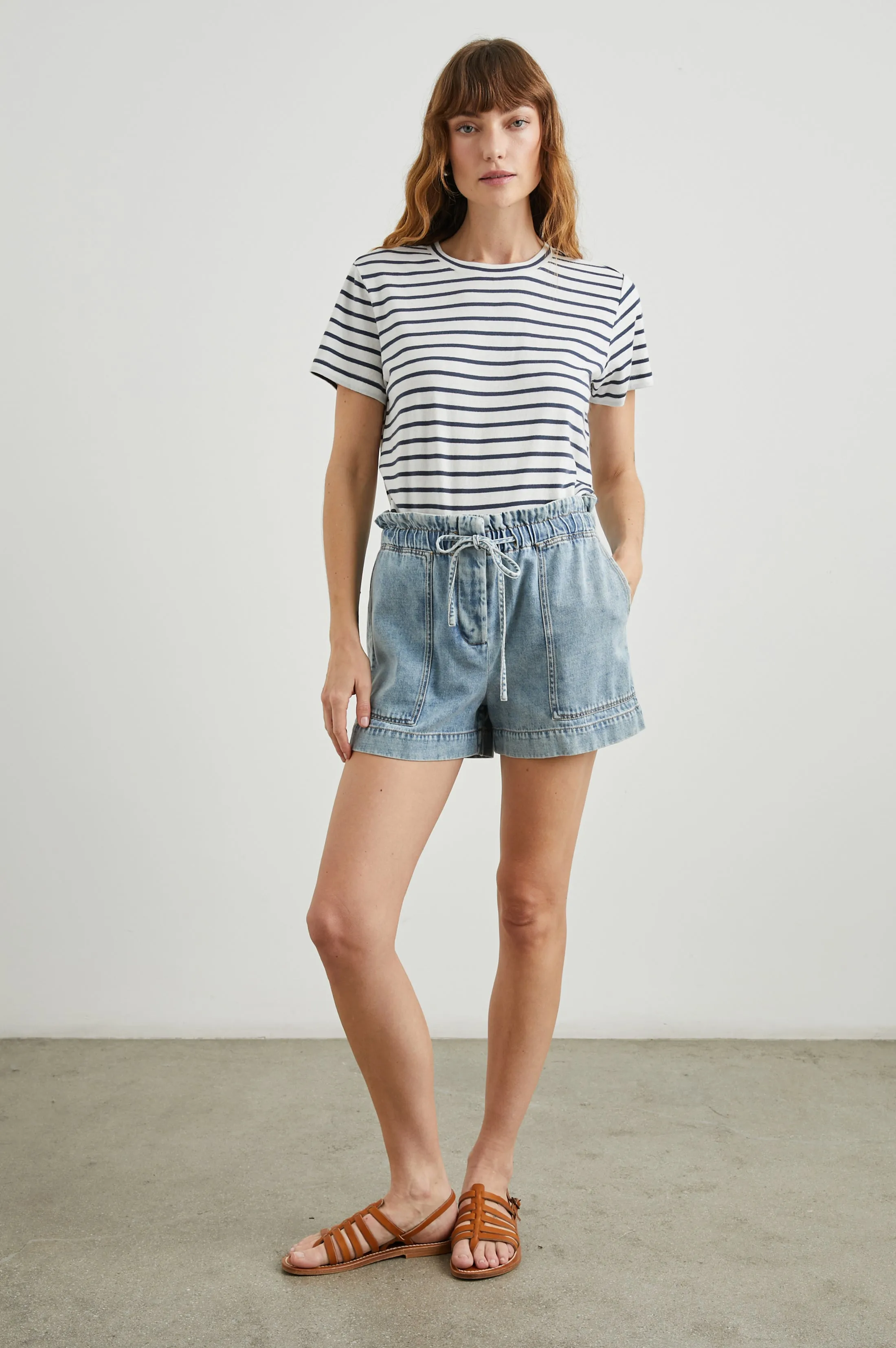 CLASSIC CREW NECK T-SHIRT - IVORY NAVY STRIPE Rails