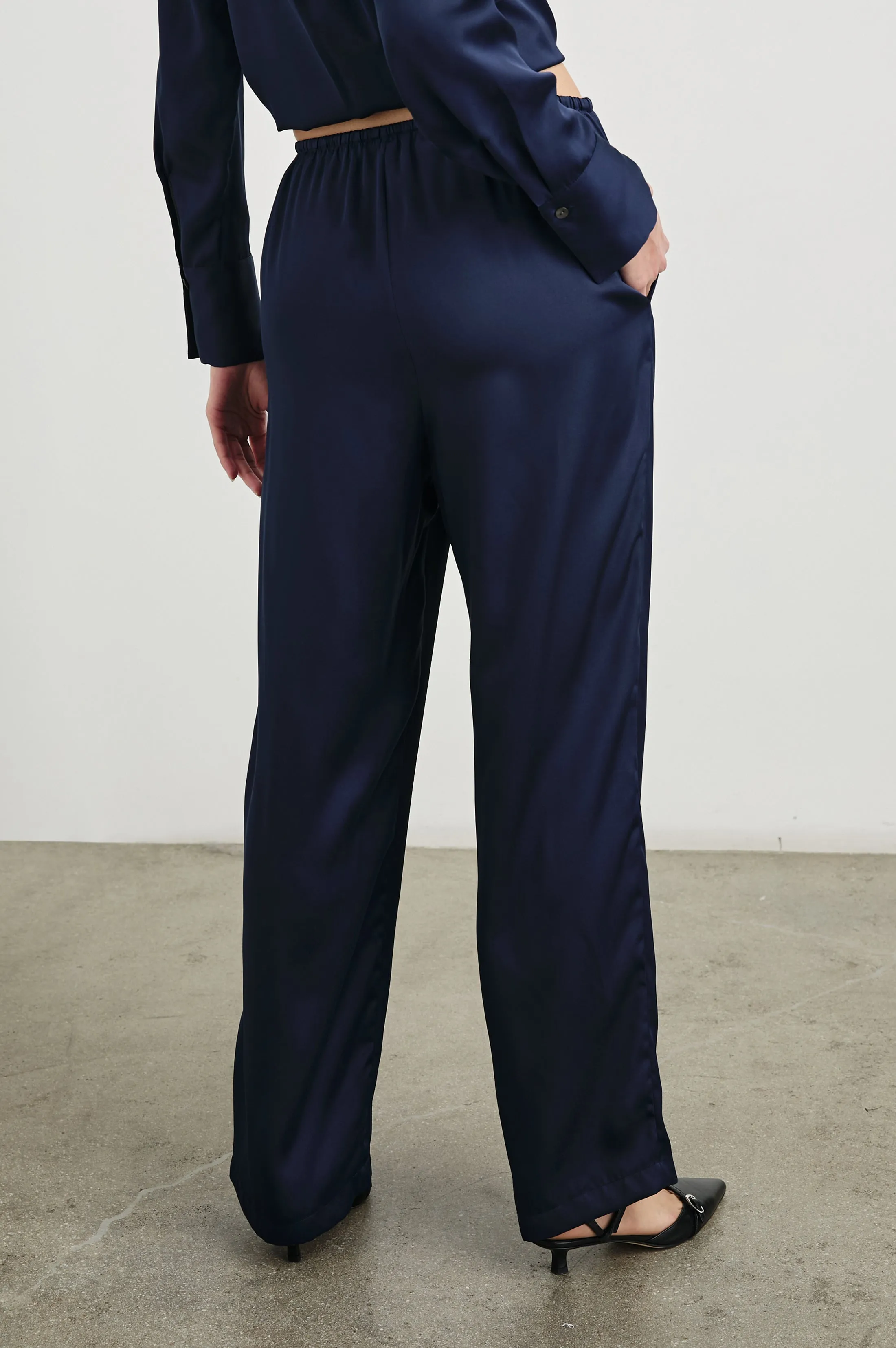 DAMANI PANT - NAVY Rails