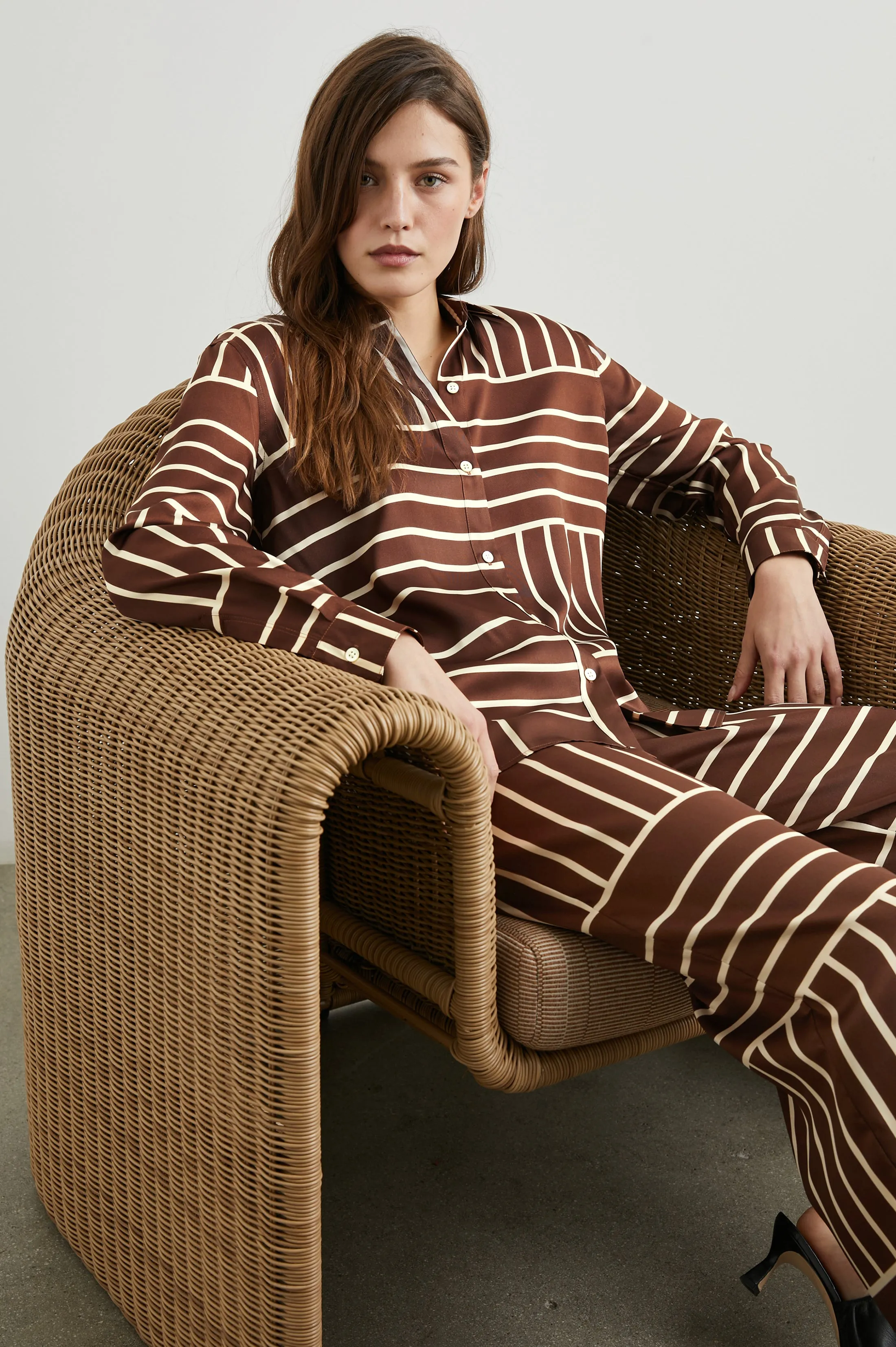 ELIAS SHIRT - BROWN LINE ART Rails
