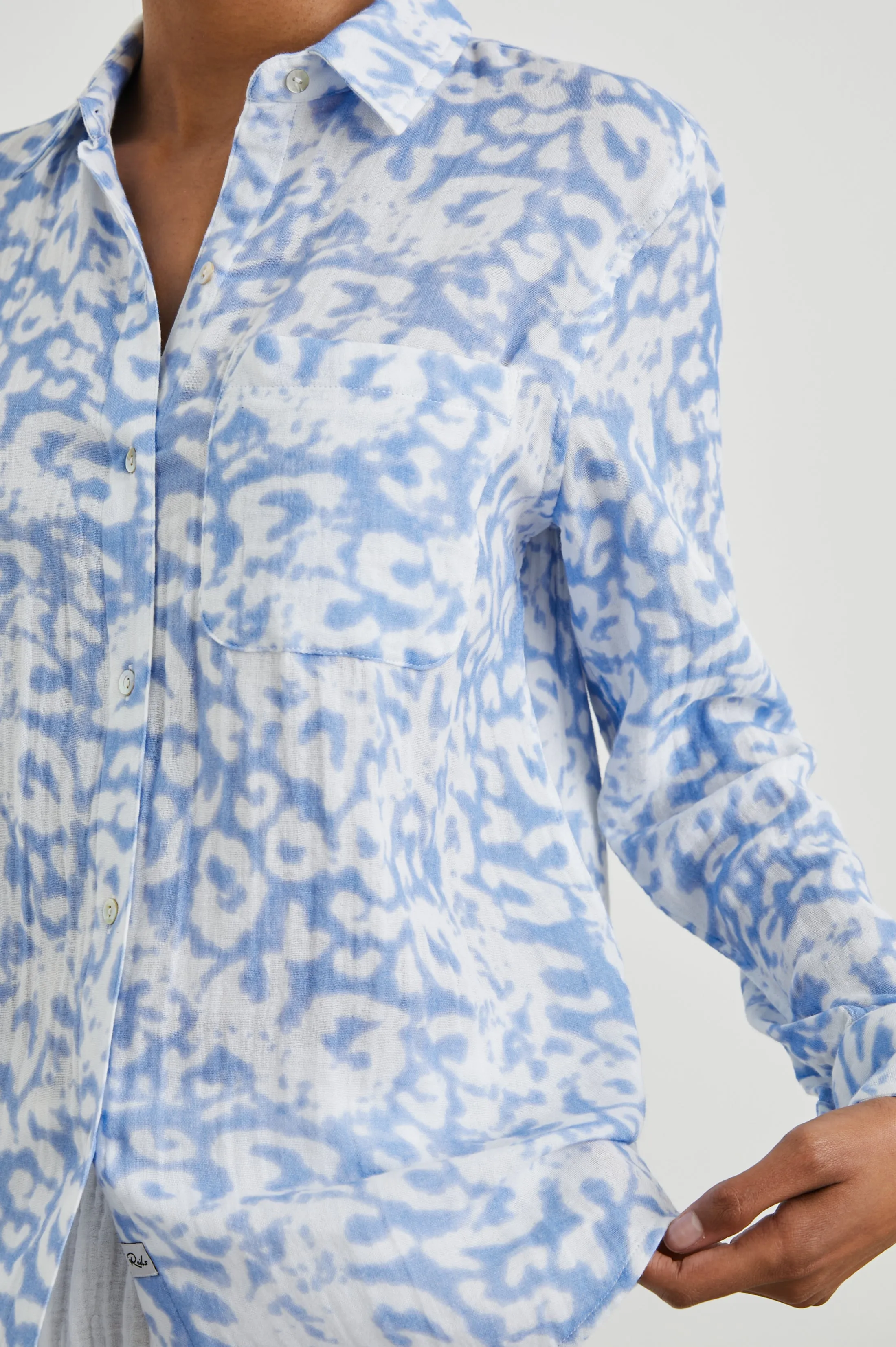 ELLIS SHIRT - BLUE DIFFUSED CHEETAH Rails