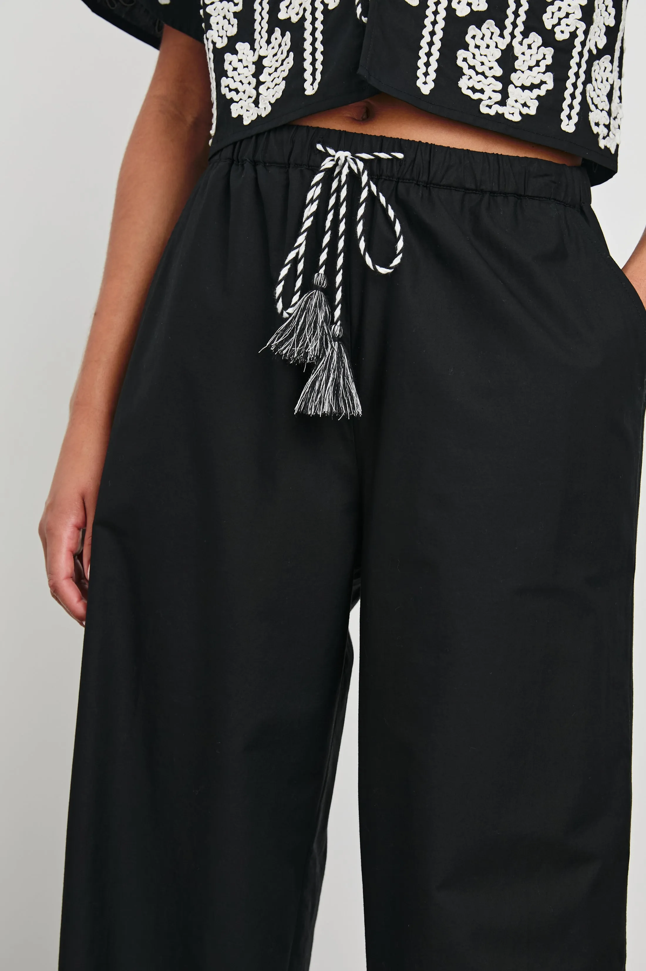 EMMIE PANT - BLACK IVORY PALM TREES Rails