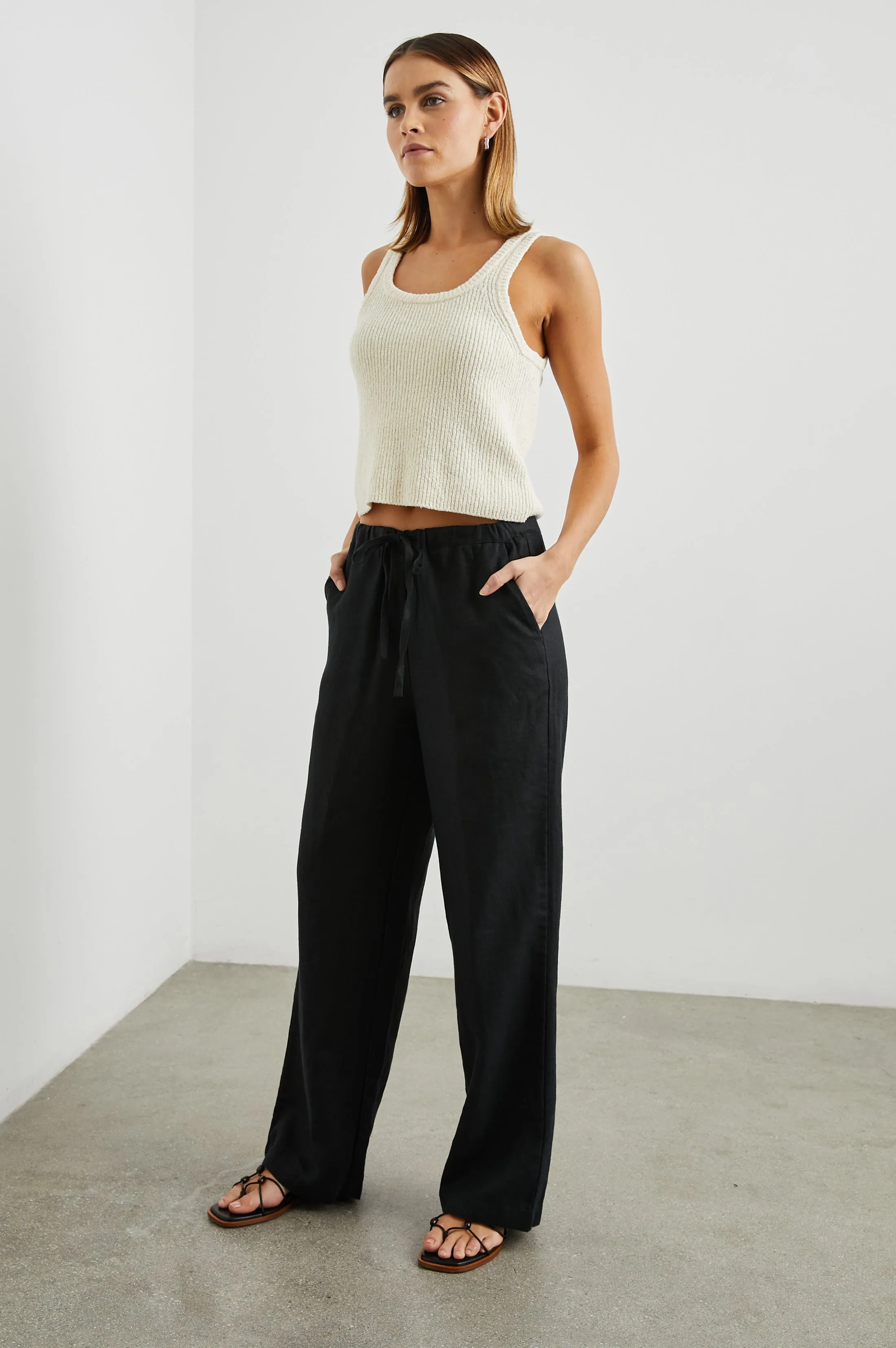 EMMIE PANT - BLACK Rails