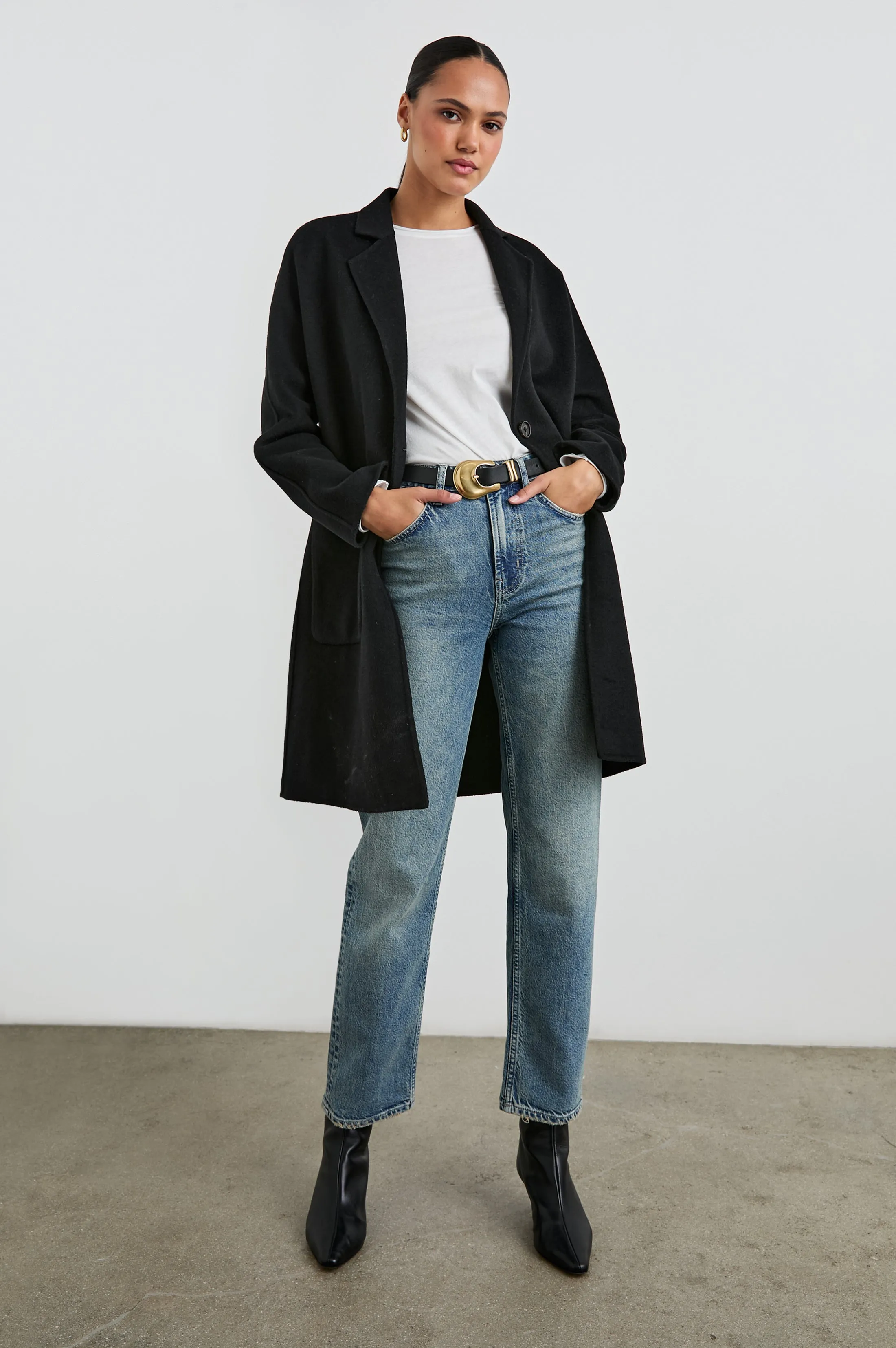 EVEREST COAT - BLACK Rails
