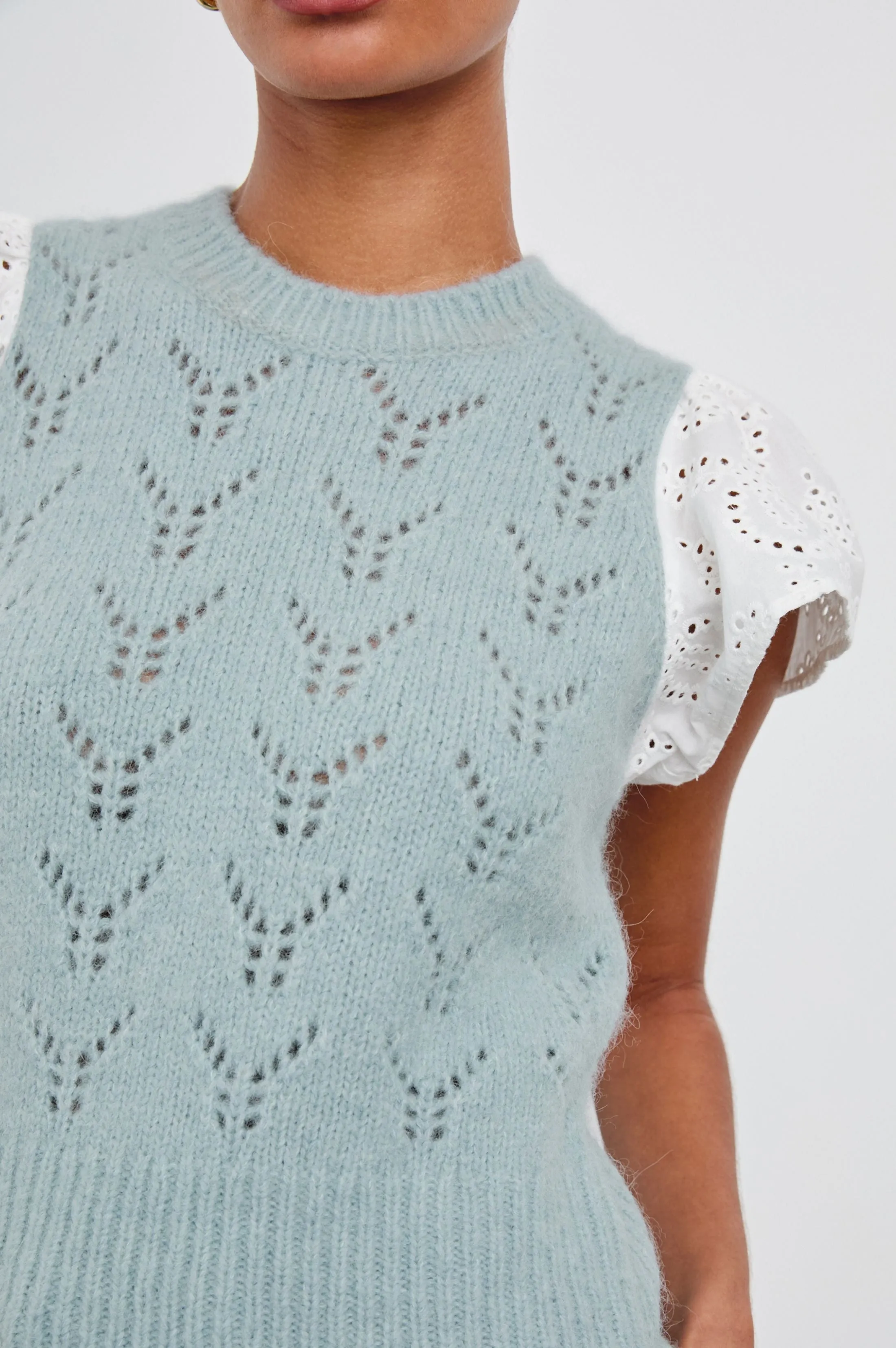 EVERLY TOP - SKY Rails