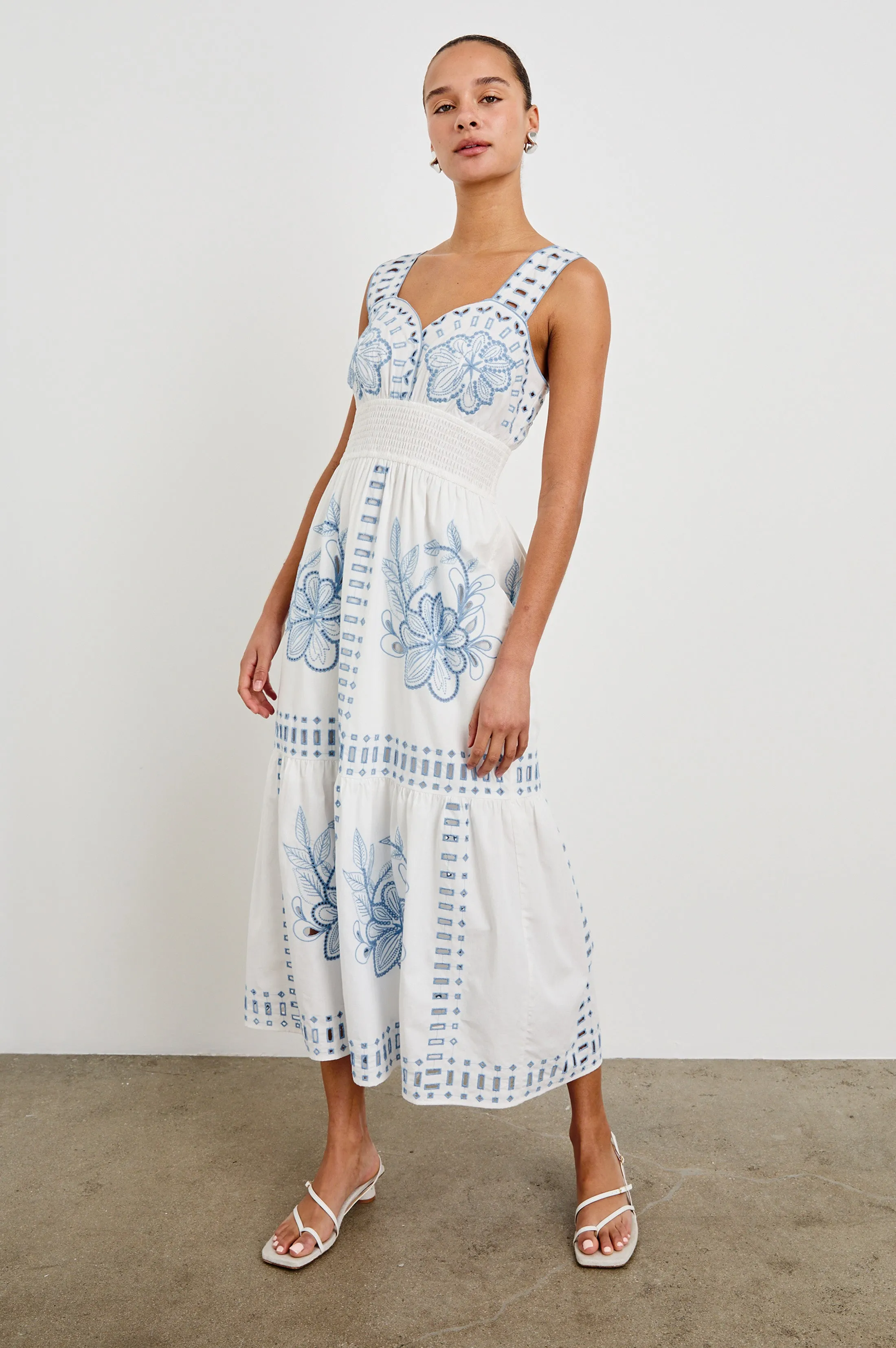 FAWN DRESS - WHITE BLUE EMBROIDERY Rails