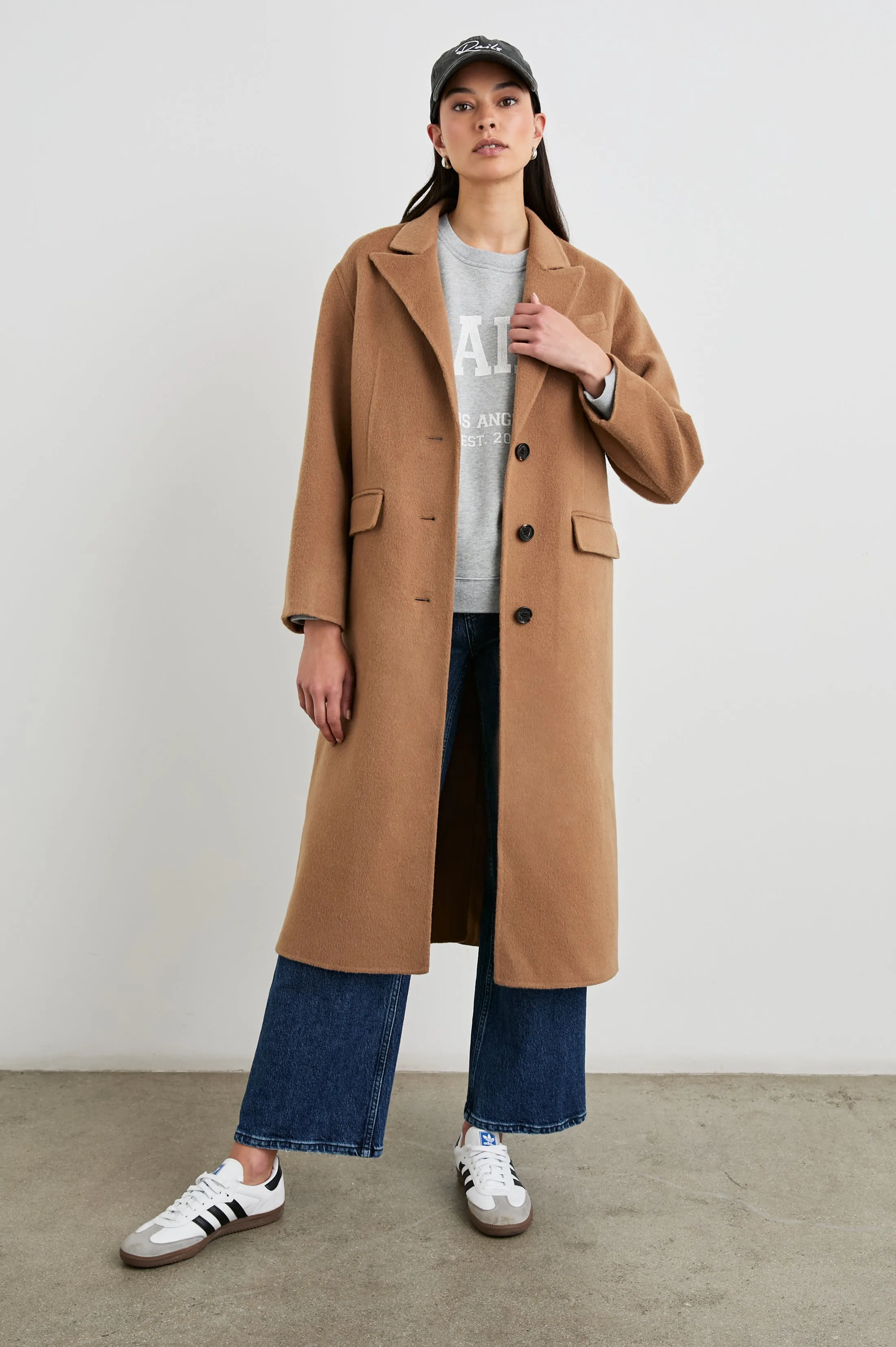 GALLERY COAT - CAMEL Rails