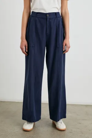 GREER PANT - NAVY Rails