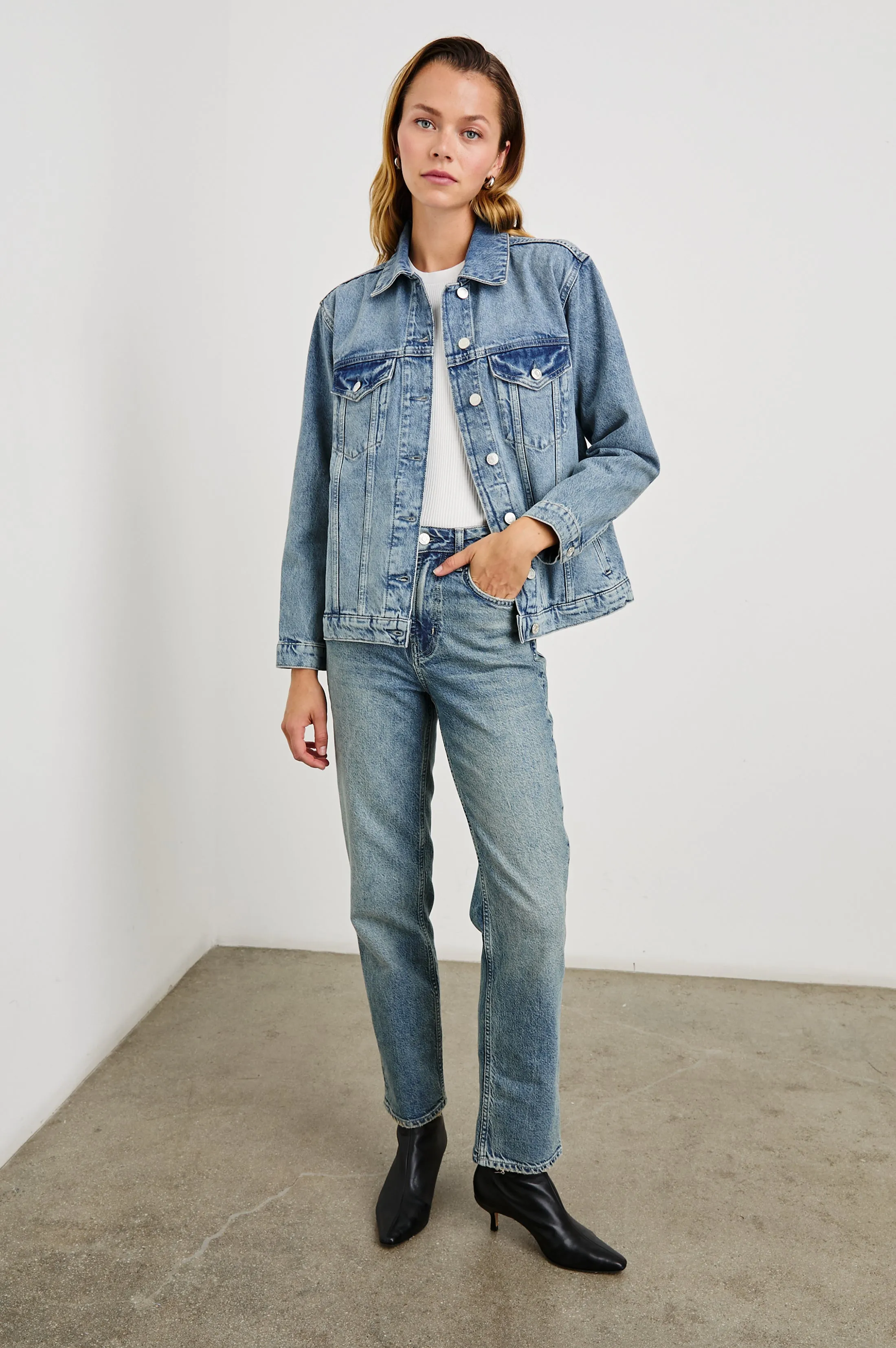 GROVE BOYFRIEND TRUCKER JACKET - EMBOSSED INDIGO Rails