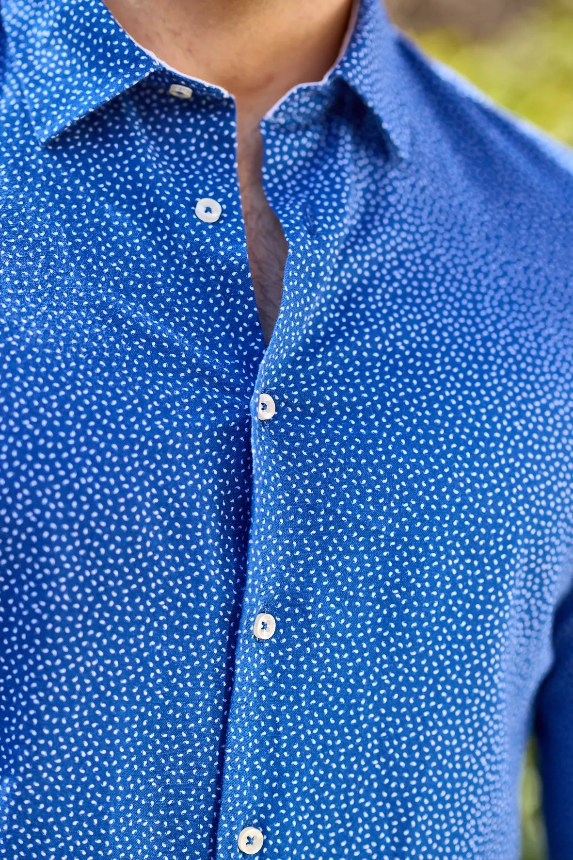 Gun Hill Mens Daimler Shirt - Blue/white dots