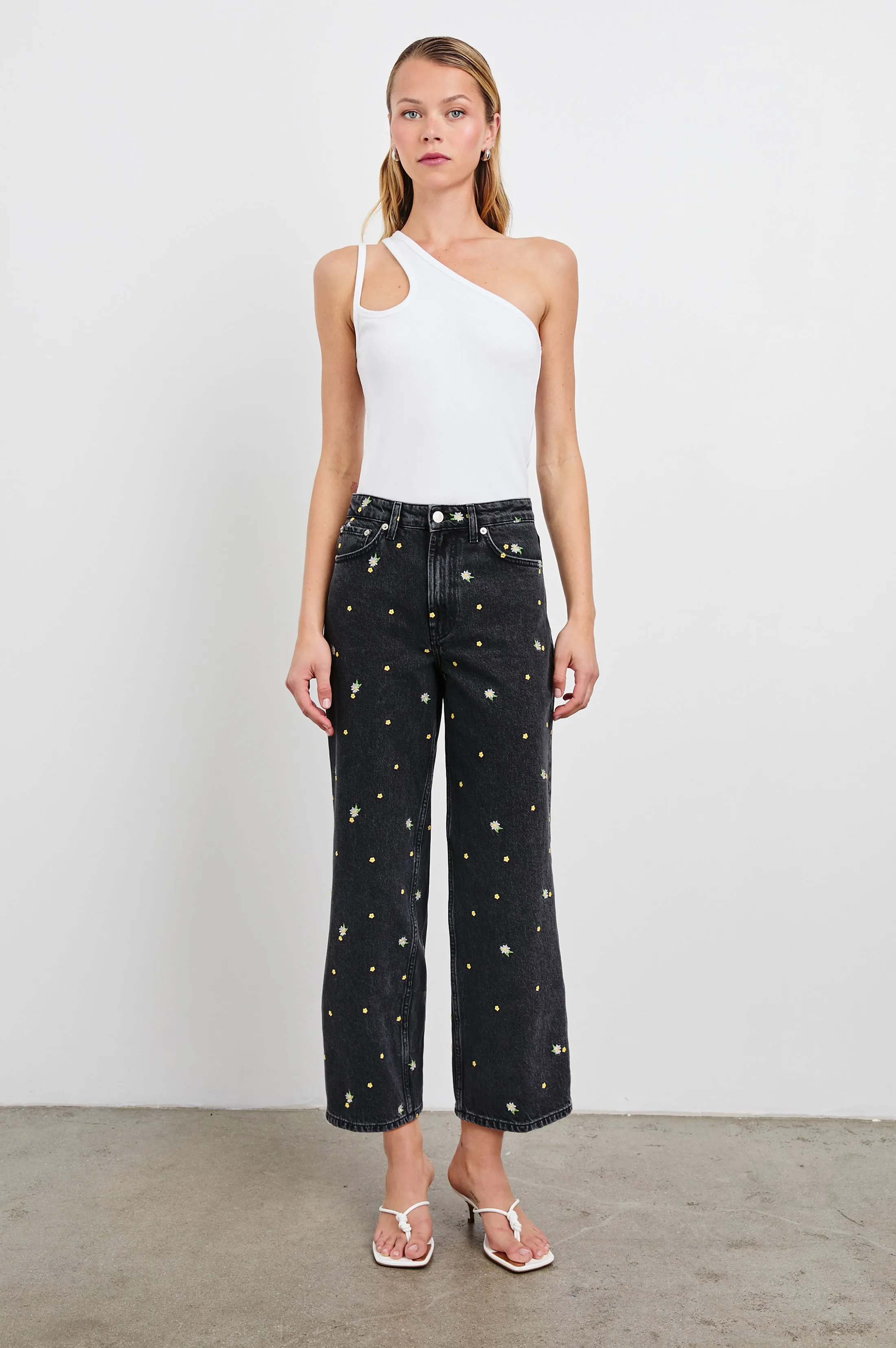 HIRA TOP - WHITE Rails