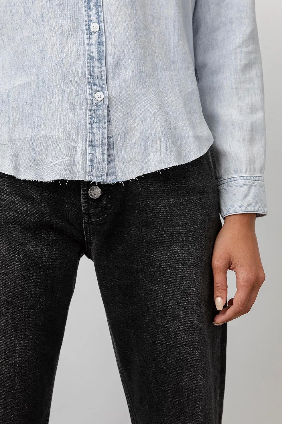 INGRID RAW HEM SHIRT - LIGHT ACID WASH Rails