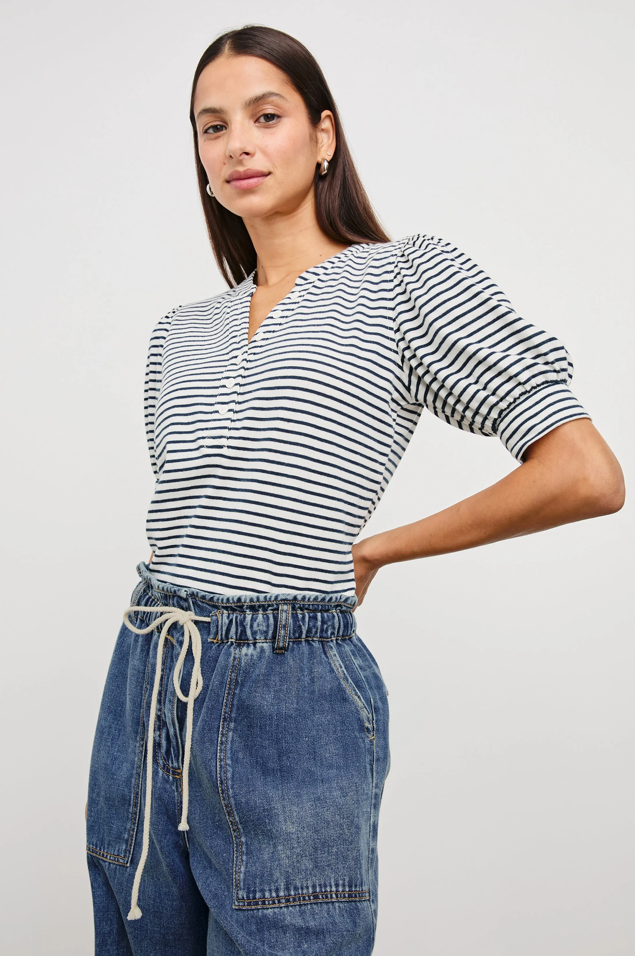 JEWEL TOP - IVORY NAVY MICRO STRIPE Rails