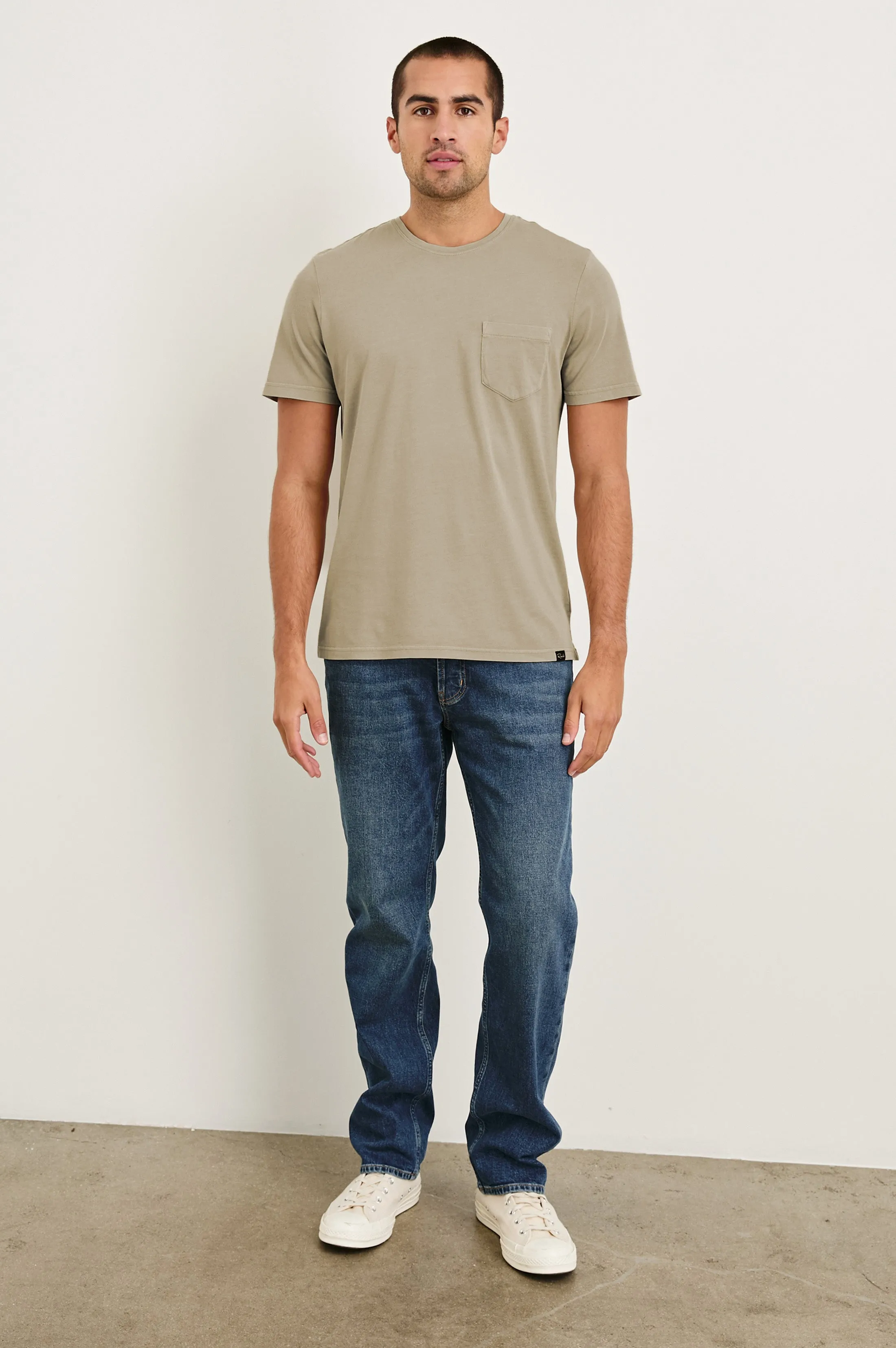 JOHNNY T-SHIRT - DESERT SAND Rails