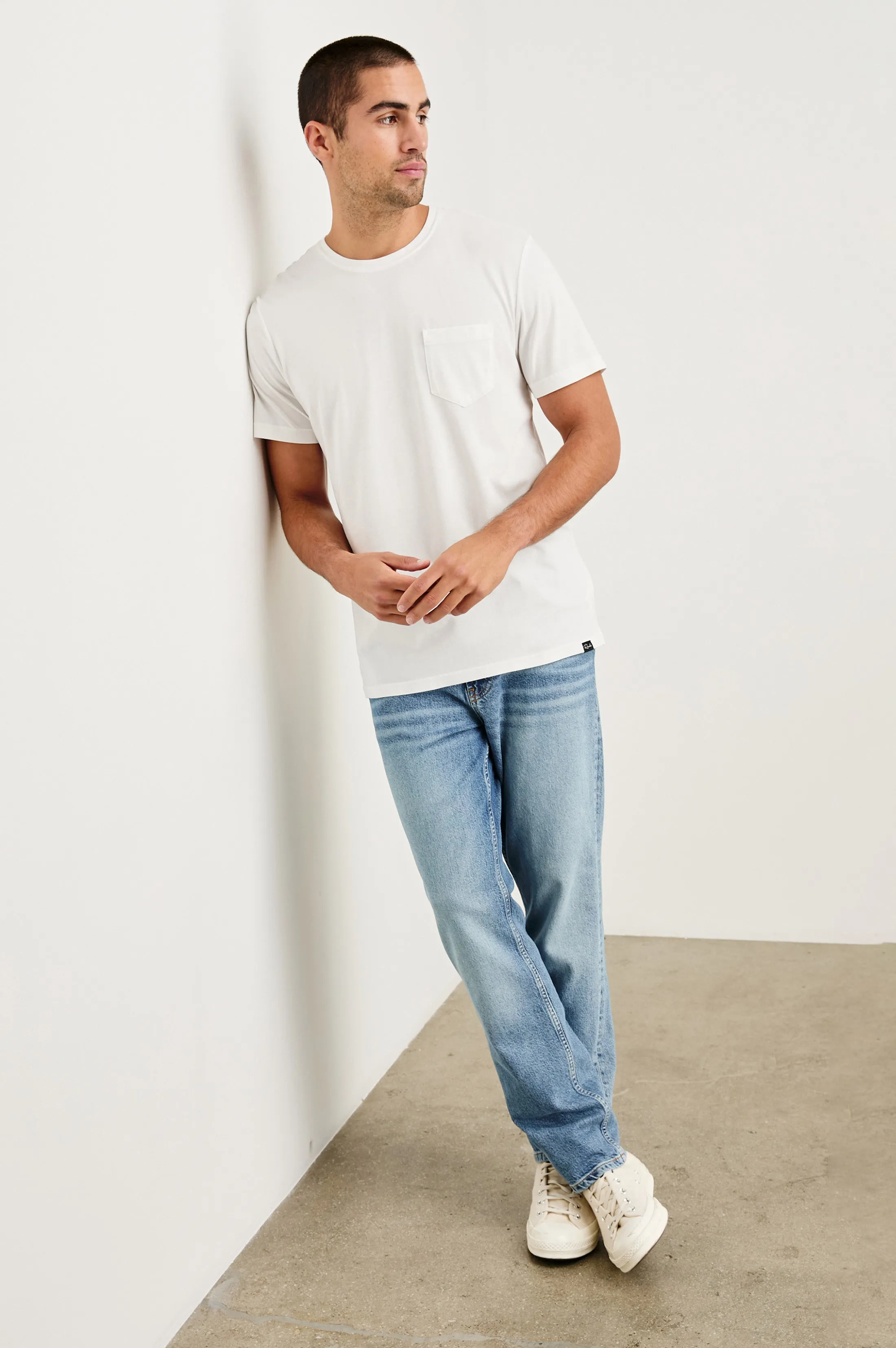 JOHNNY T-SHIRT - WHITE Rails