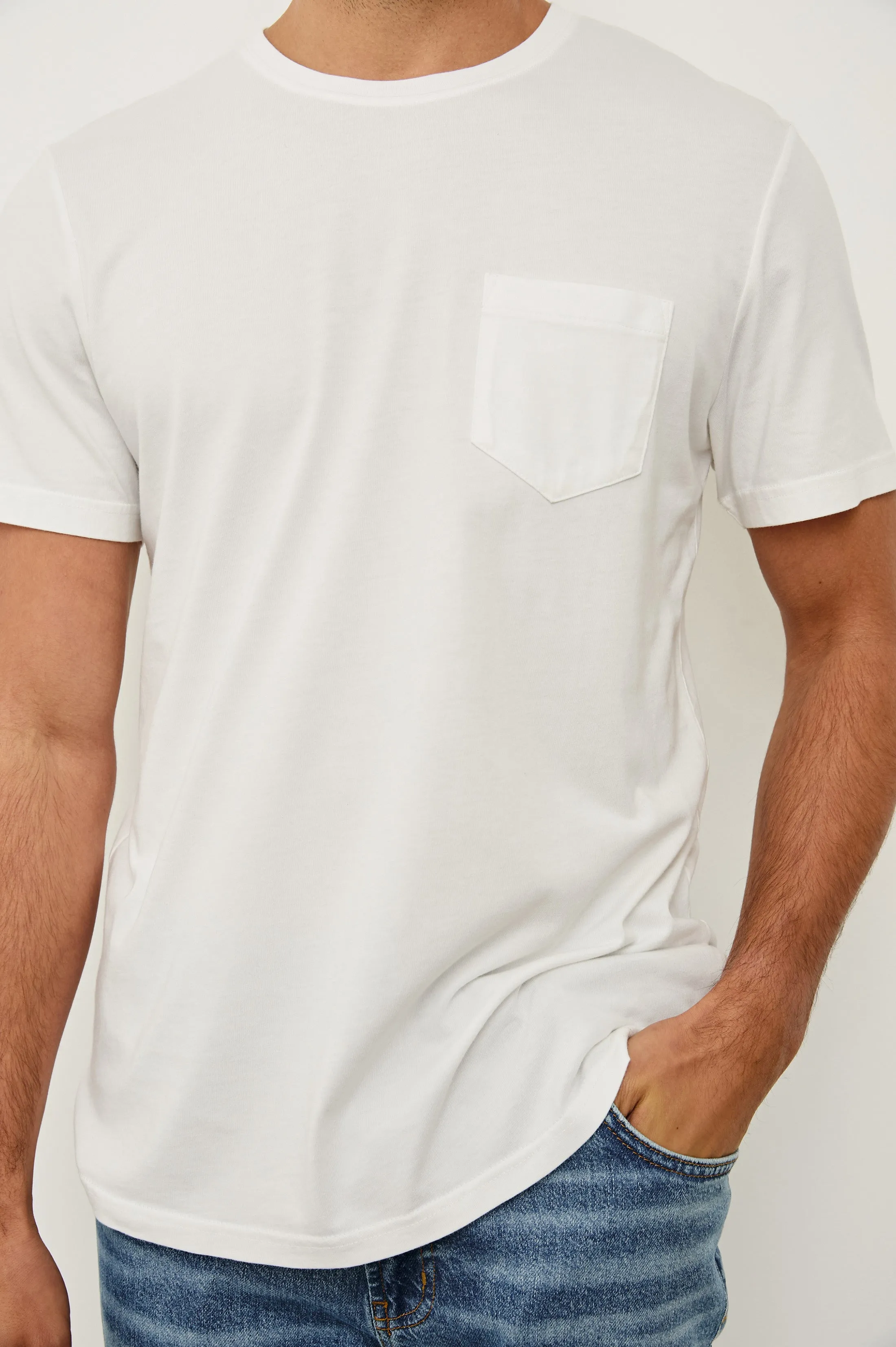 JOHNNY T-SHIRT - WHITE Rails