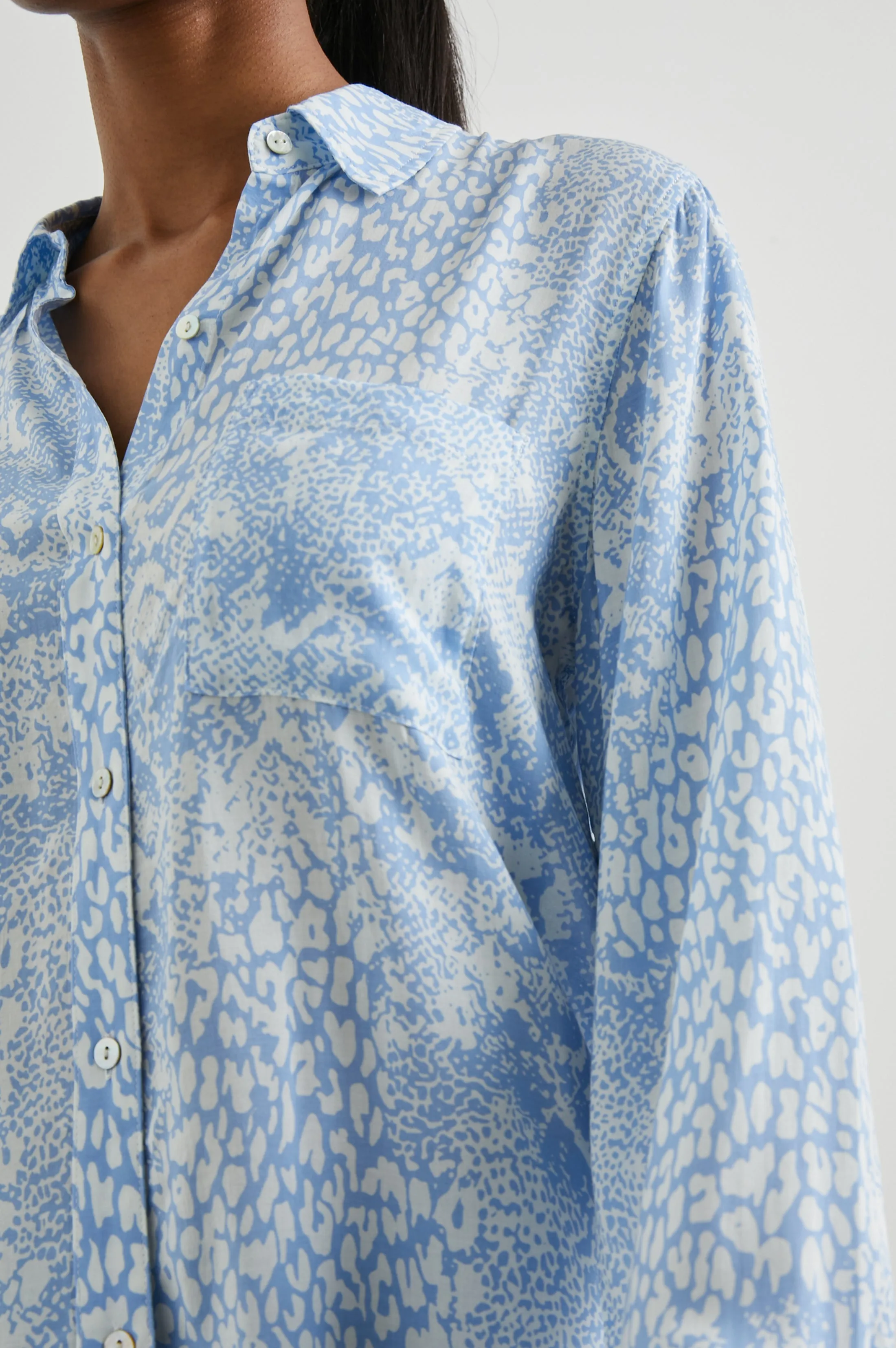 JOSEPHINE SHIRT - AQUA MIXED ANIMALS Rails