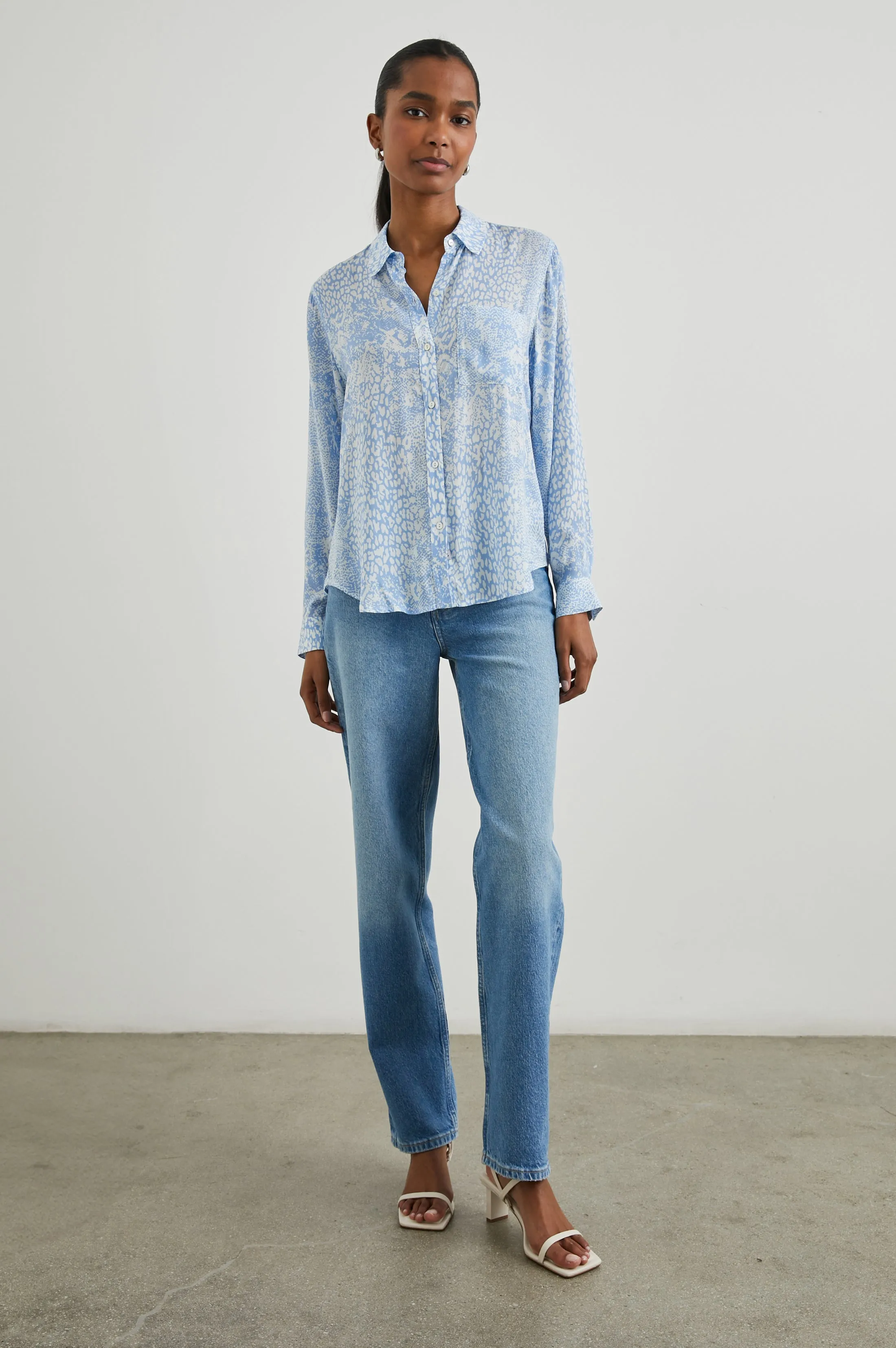 JOSEPHINE SHIRT - AQUA MIXED ANIMALS Rails