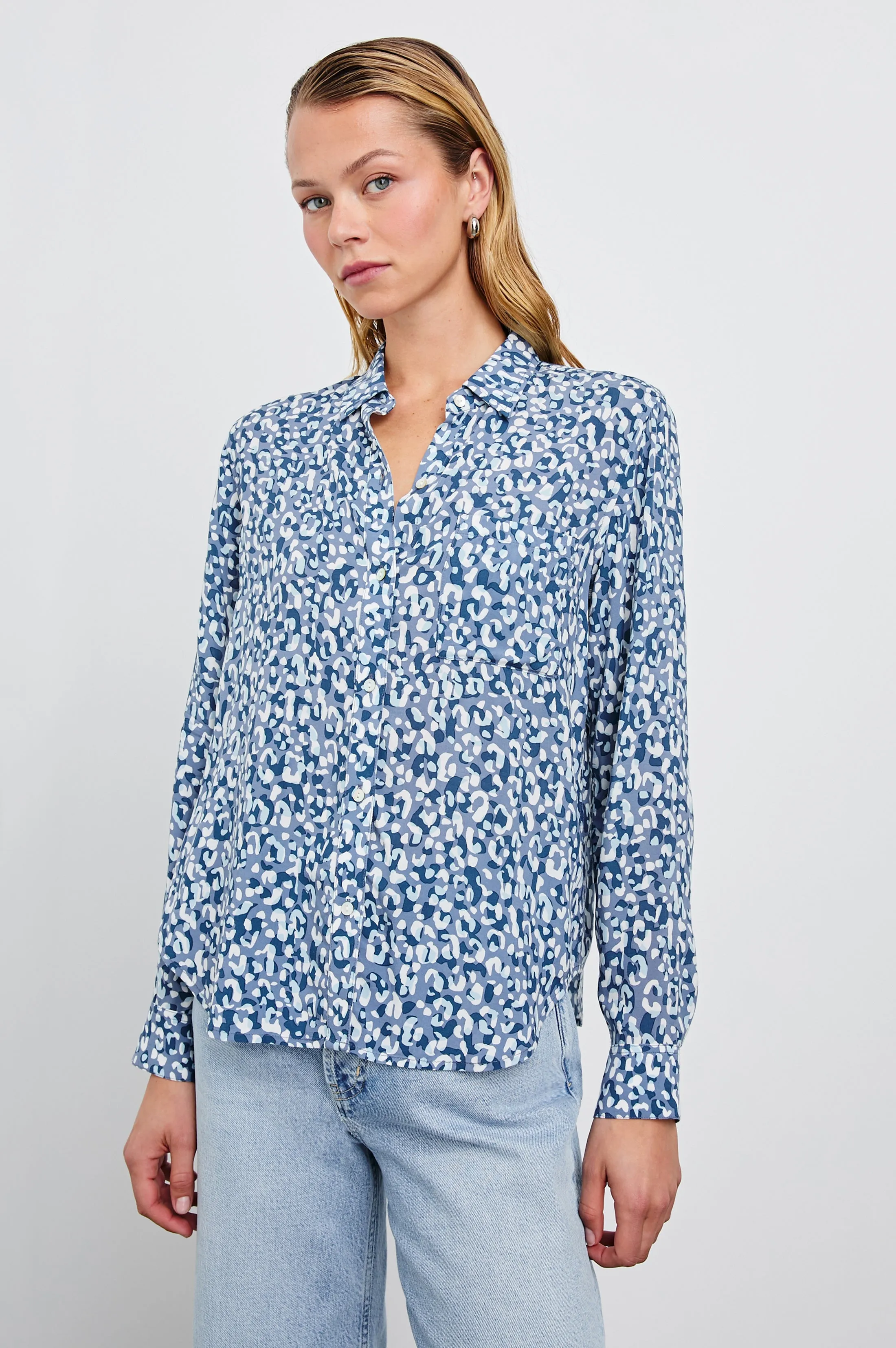 JOSEPHINE SHIRT - BLUE MIXED CHEETAH Rails