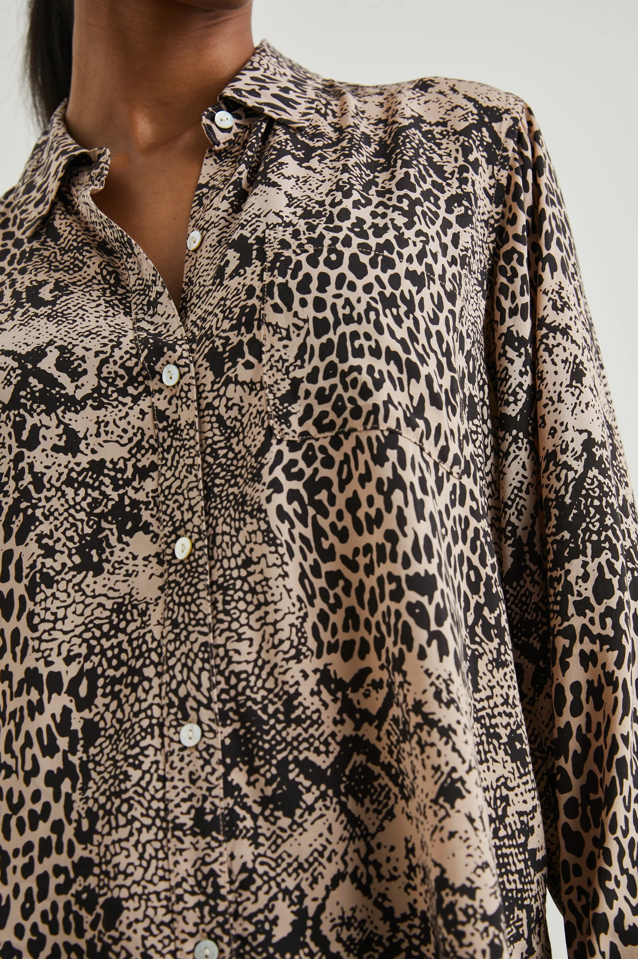 JOSEPHINE SHIRT - TAUPE MIXED ANIMAL Rails