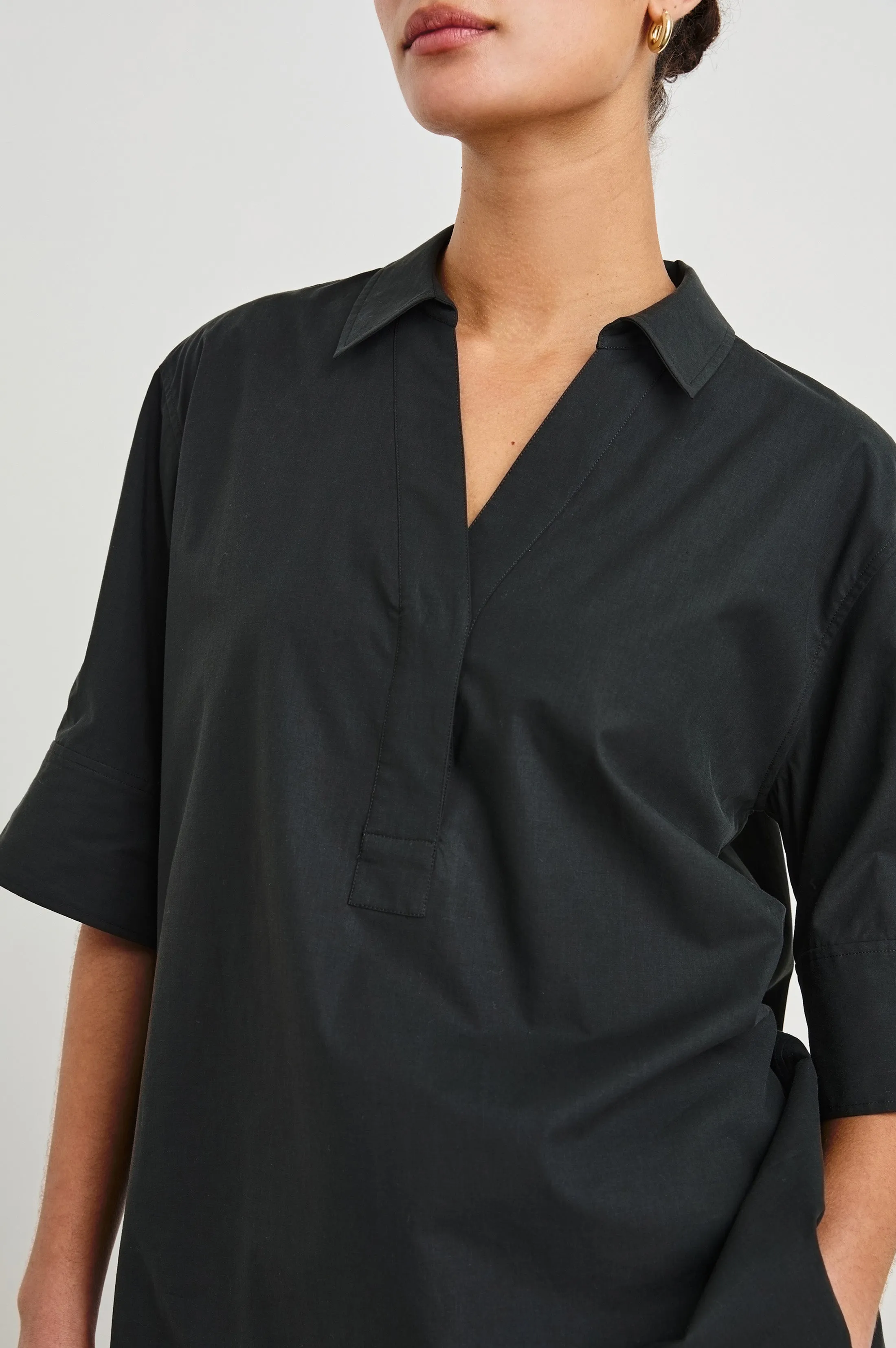 JUDA TOP - BLACK Rails