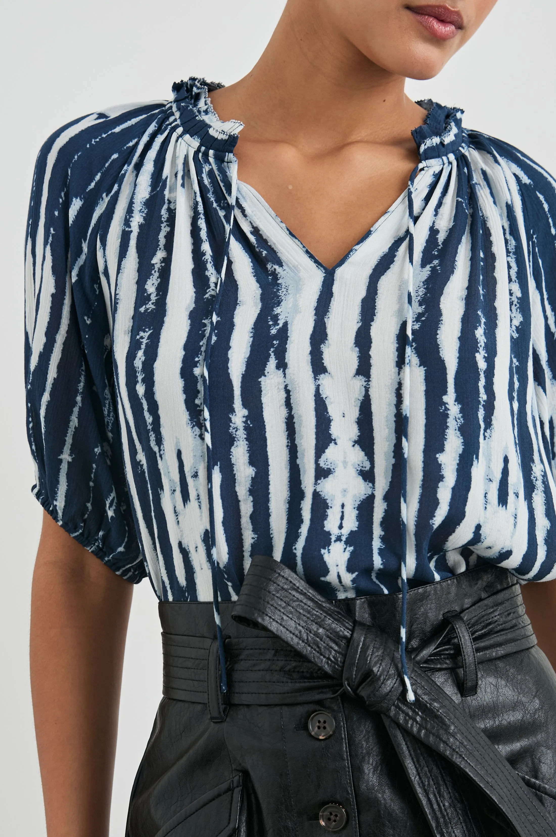 LAILA TOP - INDIGO NILE Rails
