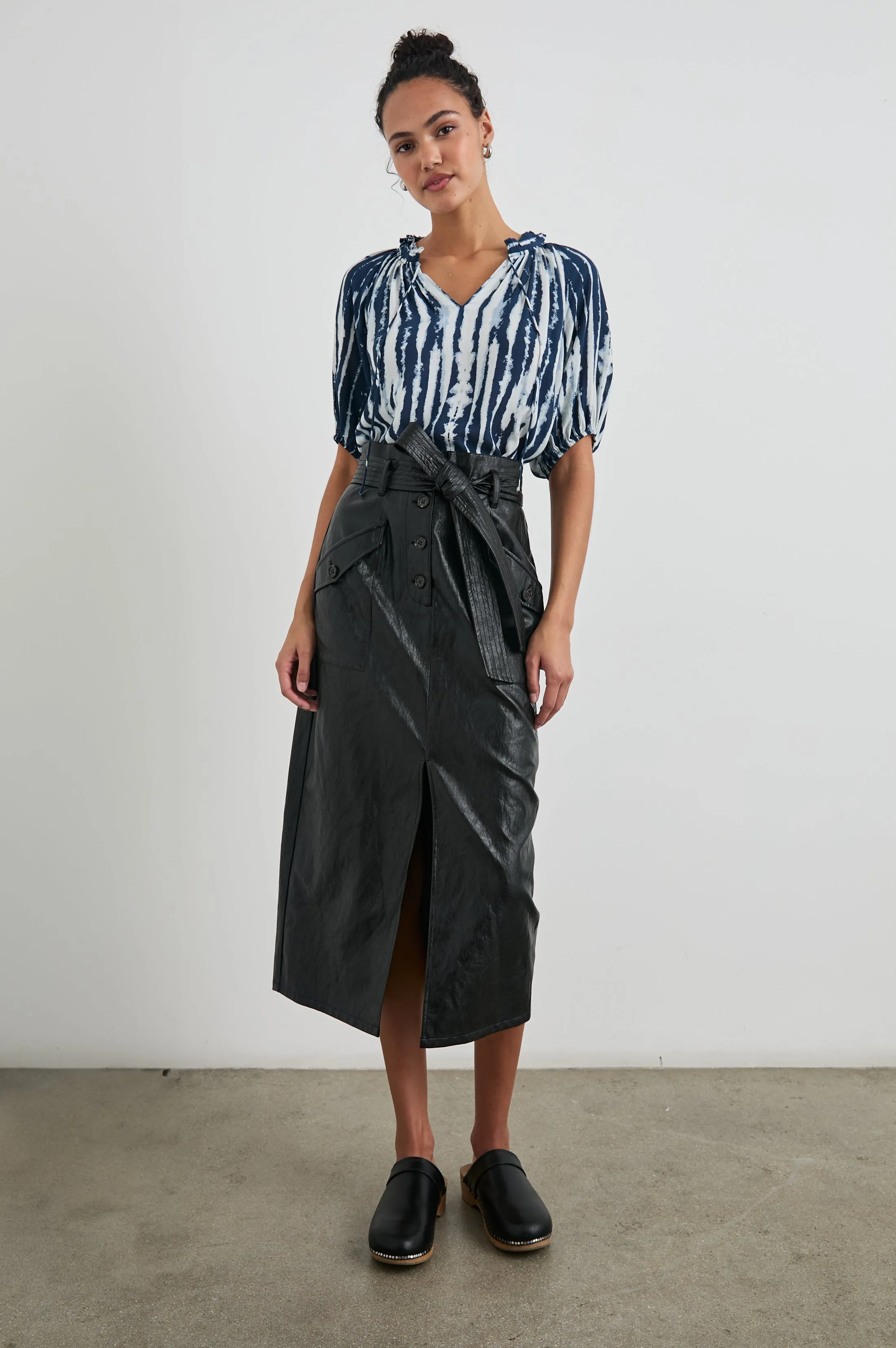 LAILA TOP - INDIGO NILE Rails