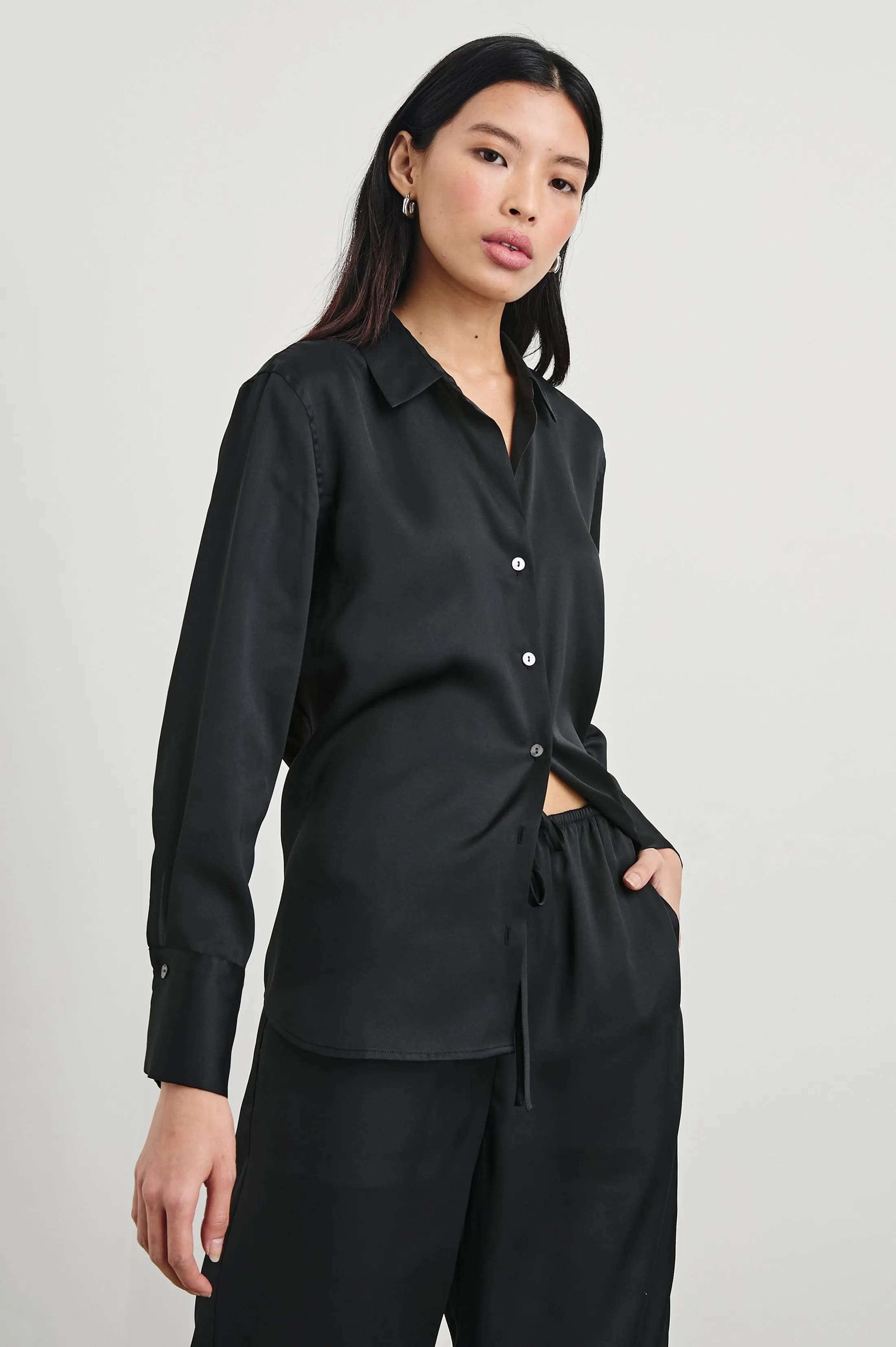 LEDGER SHIRT - BLACK Rails
