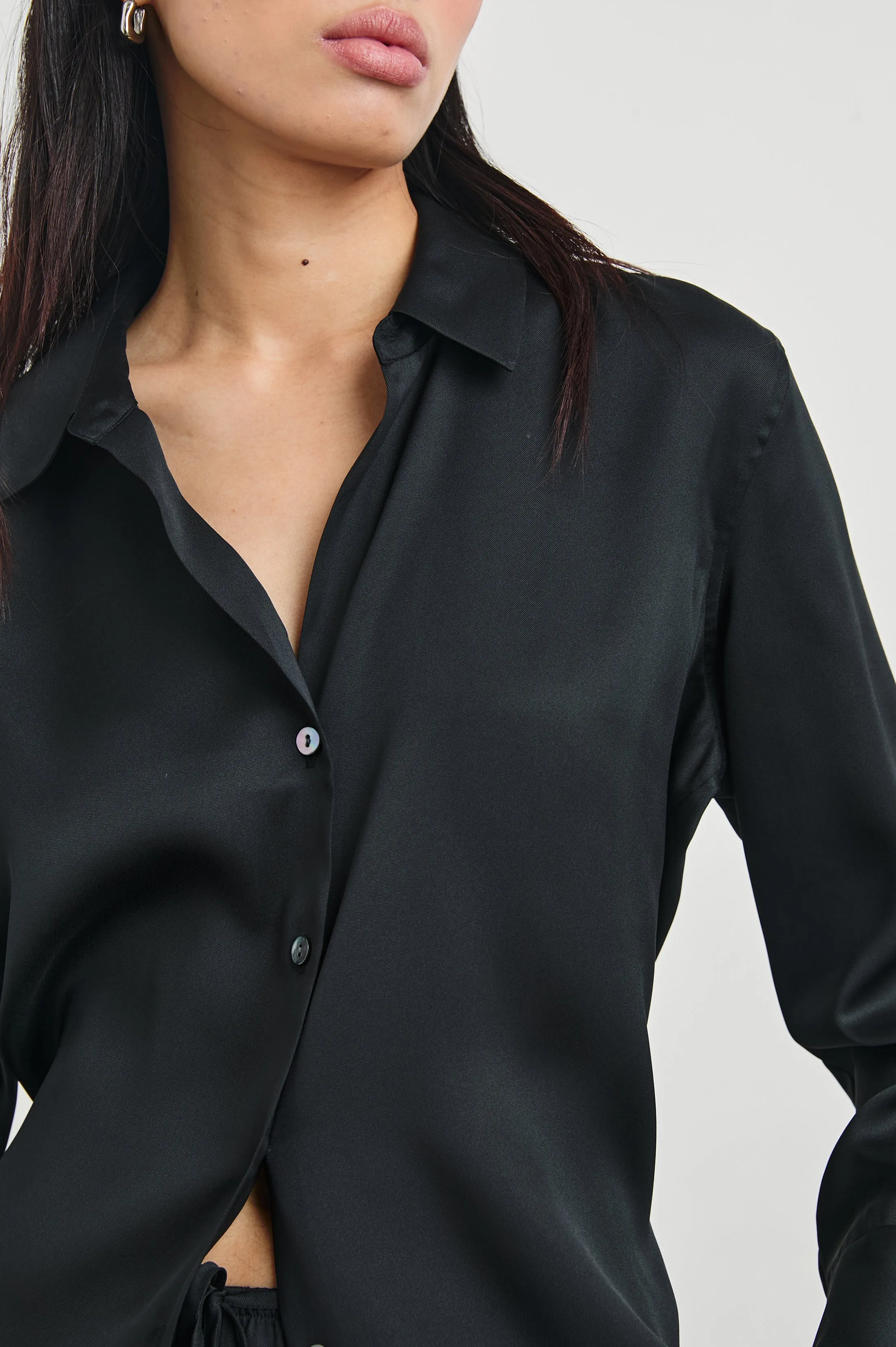 LEDGER SHIRT - BLACK Rails
